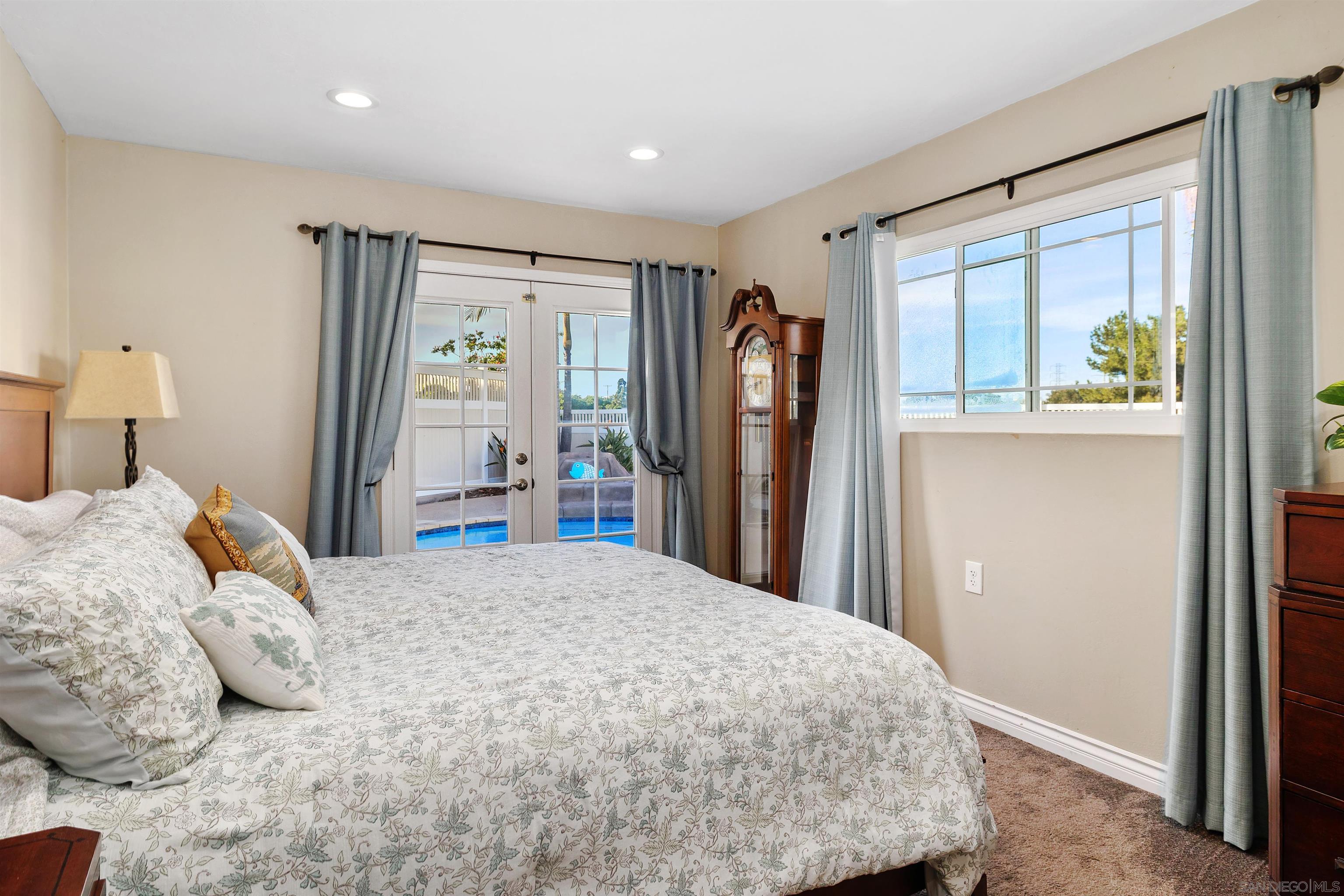Detail Gallery Image 31 of 40 For 3565  Mount Burnham Ct, San Diego,  CA 92111 - 3 Beds | 3 Baths