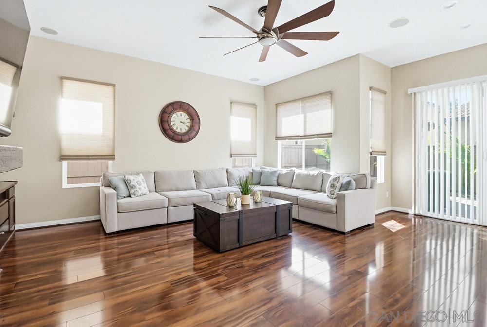 Detail Gallery Image 12 of 51 For 1698  May Ave, Chula Vista,  CA 91913 - 5 Beds | 3/1 Baths