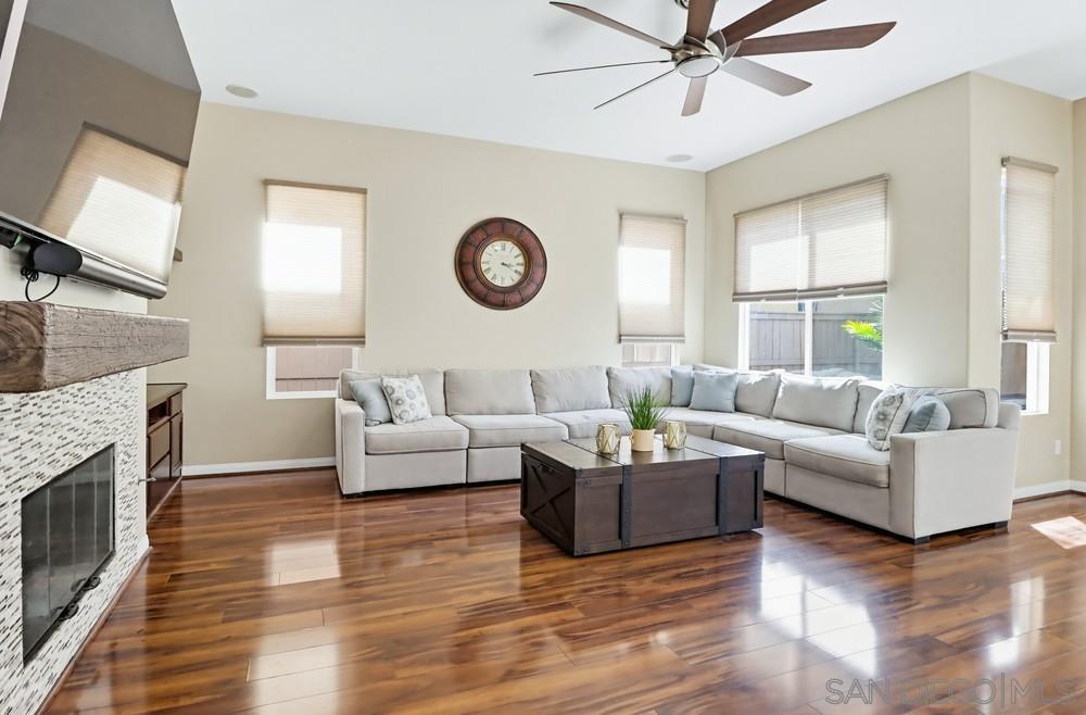 Detail Gallery Image 14 of 51 For 1698  May Ave, Chula Vista,  CA 91913 - 5 Beds | 3/1 Baths