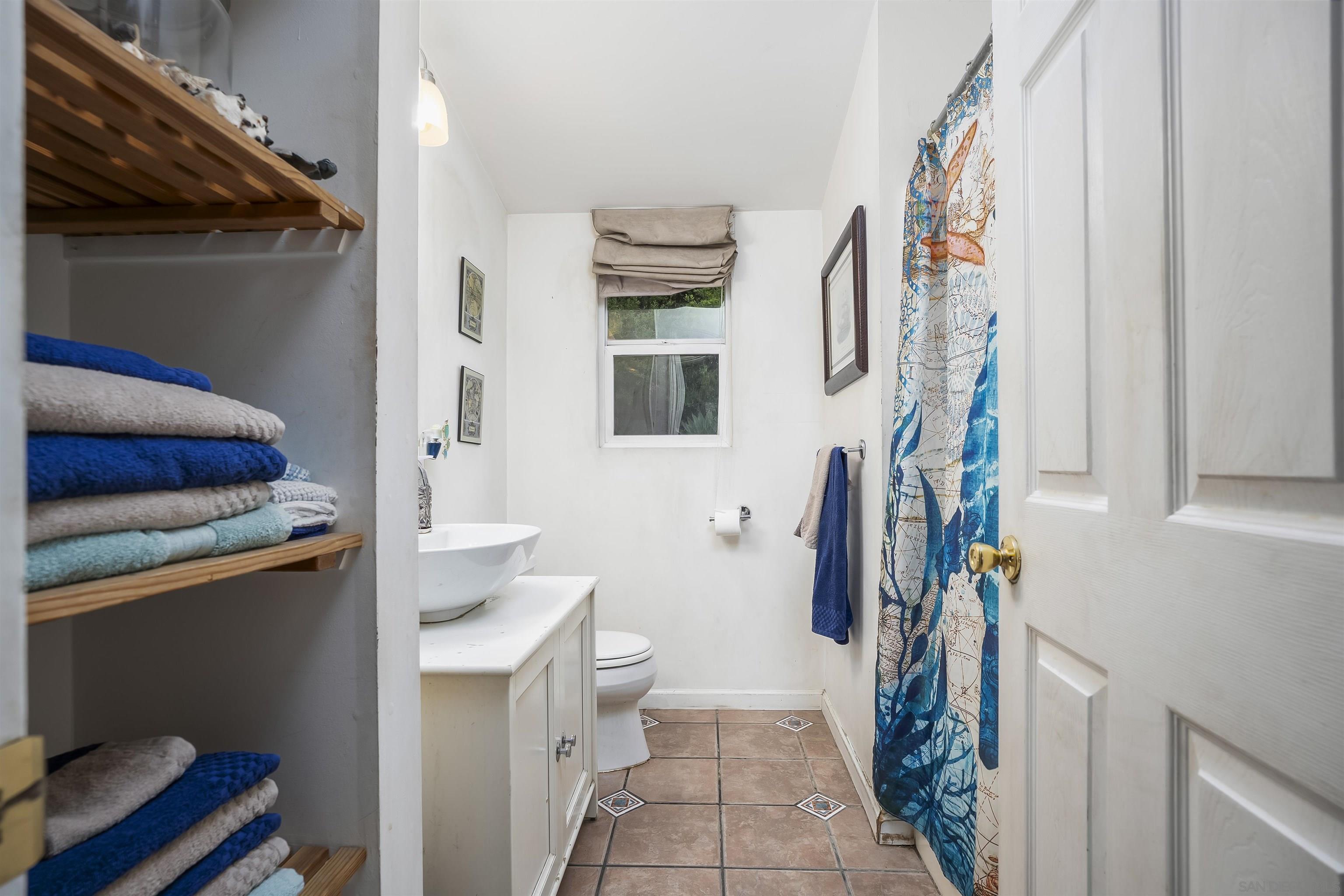 Detail Gallery Image 18 of 30 For 12452  Janet Kay Way, El Cajon,  CA 92021 - 4 Beds | 3 Baths