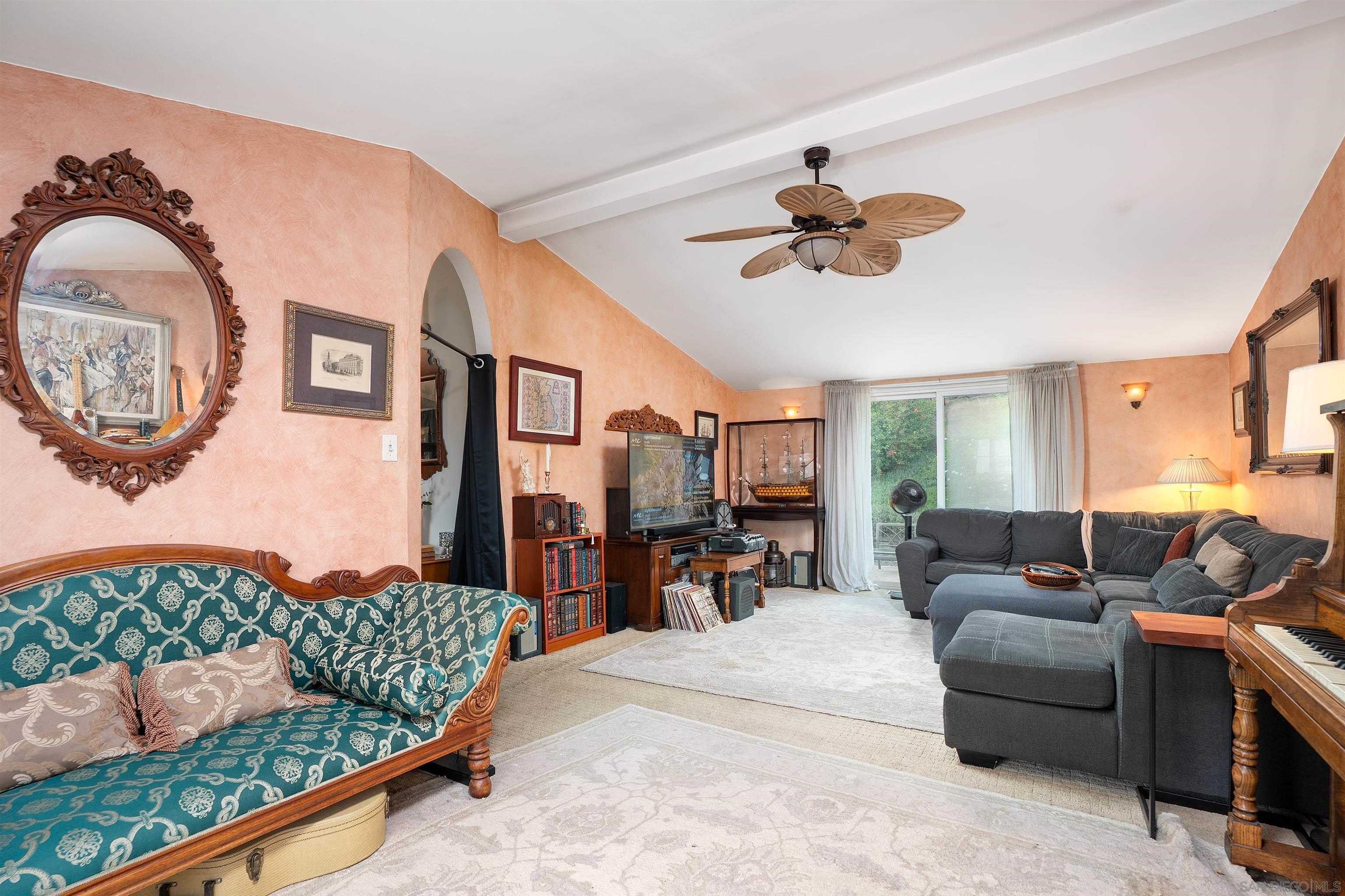 Detail Gallery Image 10 of 30 For 12452  Janet Kay Way, El Cajon,  CA 92021 - 4 Beds | 3 Baths