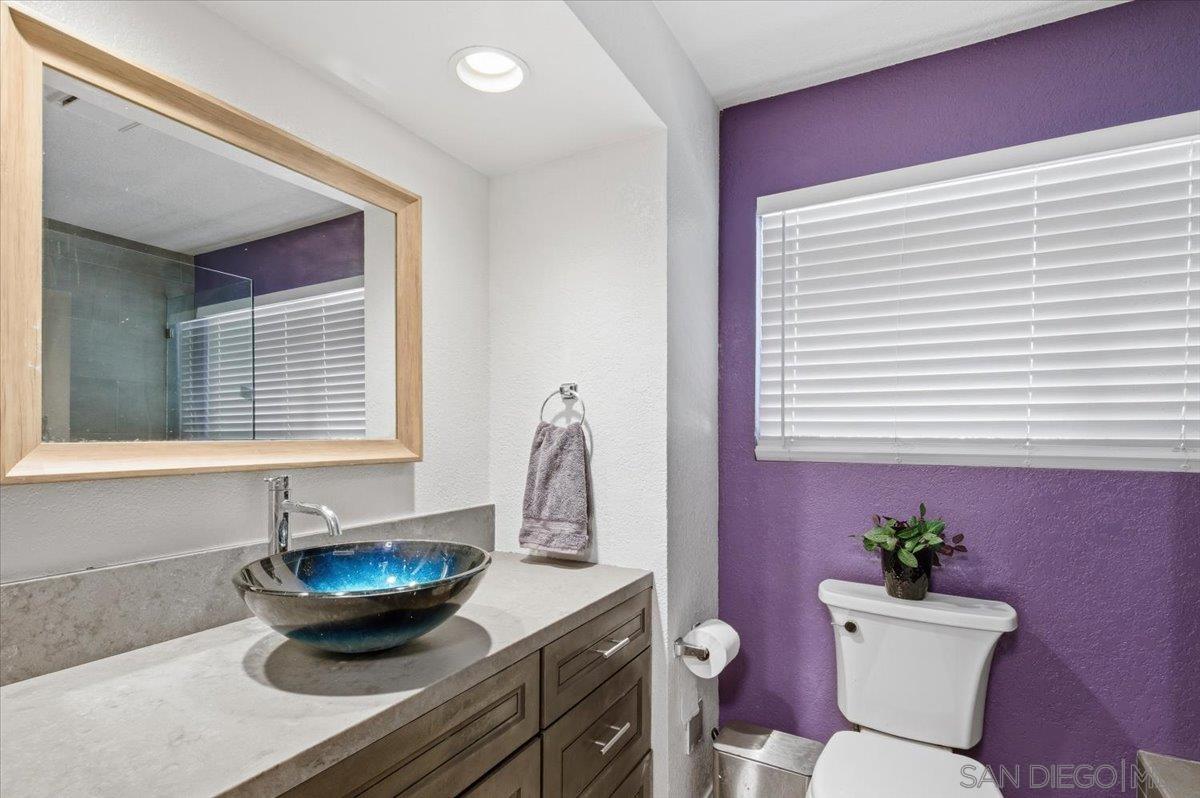 Detail Gallery Image 19 of 38 For 1564  Tanglewood Ln.  #18,  Escondido,  CA 92029 - 2 Beds | 2 Baths