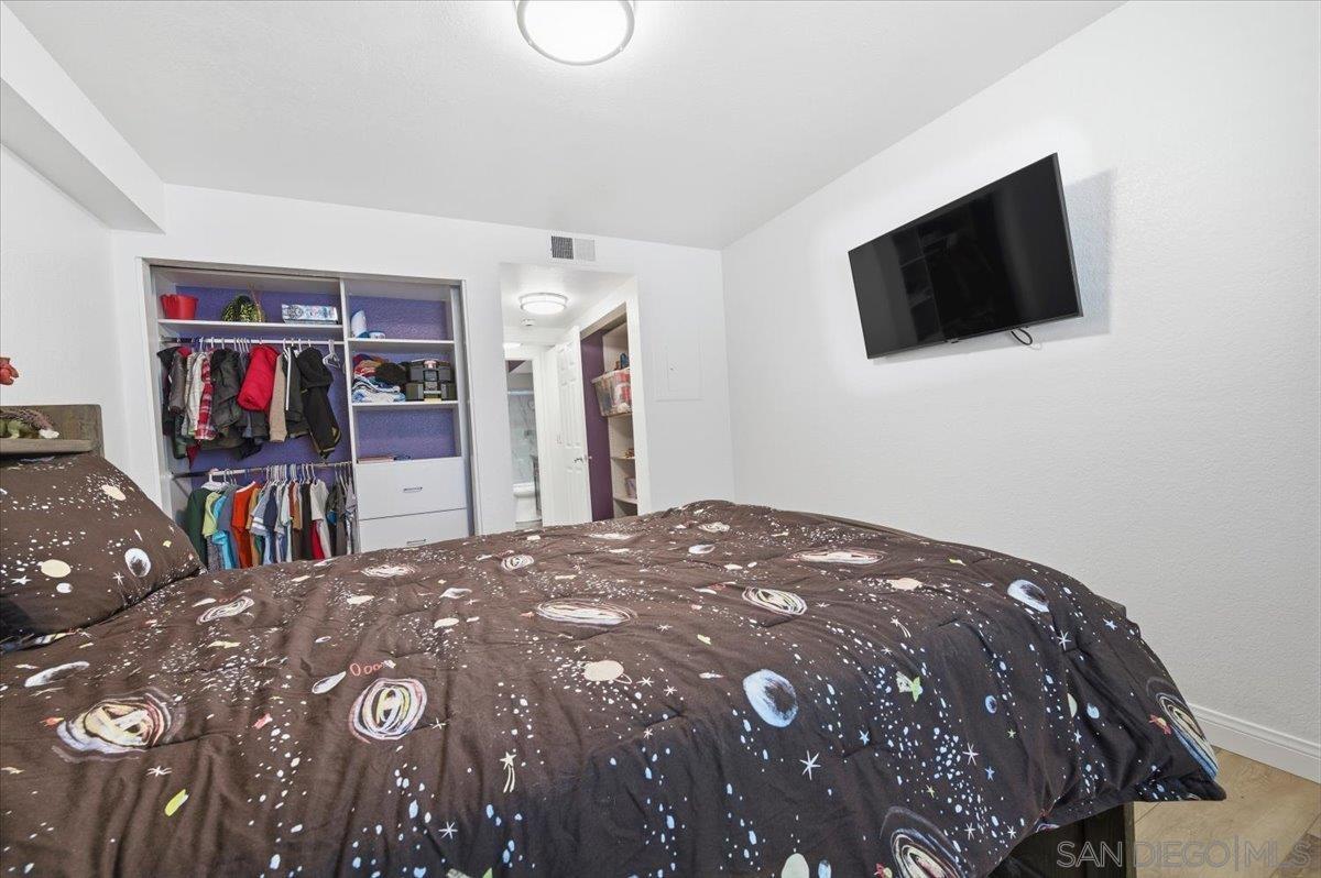 Detail Gallery Image 24 of 38 For 1564  Tanglewood Ln.  #18,  Escondido,  CA 92029 - 2 Beds | 2 Baths