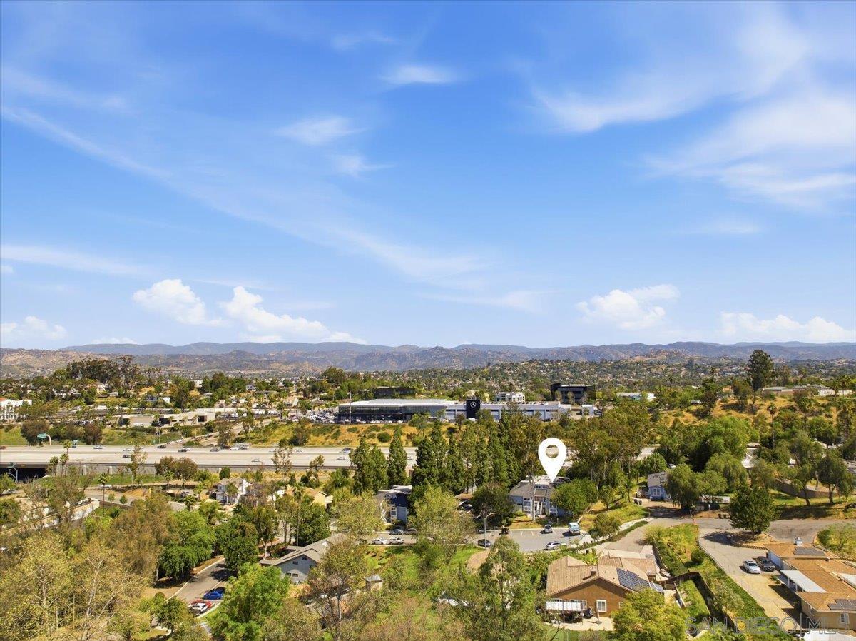 Detail Gallery Image 30 of 38 For 1564  Tanglewood Ln.  #18,  Escondido,  CA 92029 - 2 Beds | 2 Baths