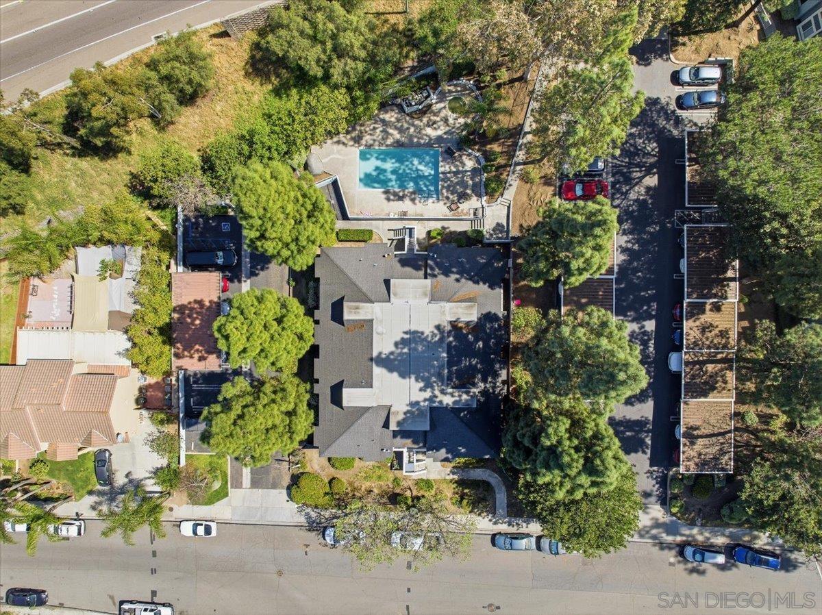 Detail Gallery Image 31 of 38 For 1564  Tanglewood Ln.  #18,  Escondido,  CA 92029 - 2 Beds | 2 Baths