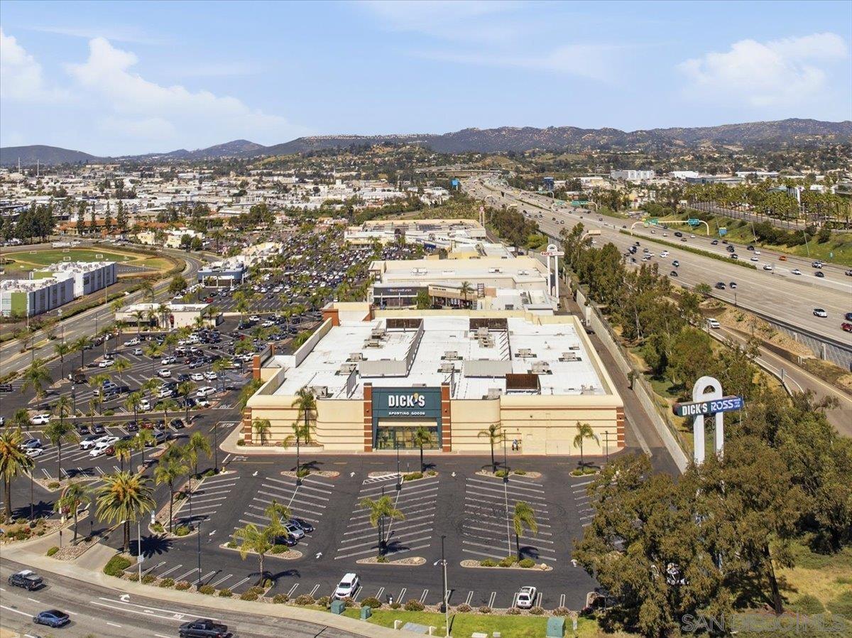 Detail Gallery Image 32 of 38 For 1564  Tanglewood Ln.  #18,  Escondido,  CA 92029 - 2 Beds | 2 Baths