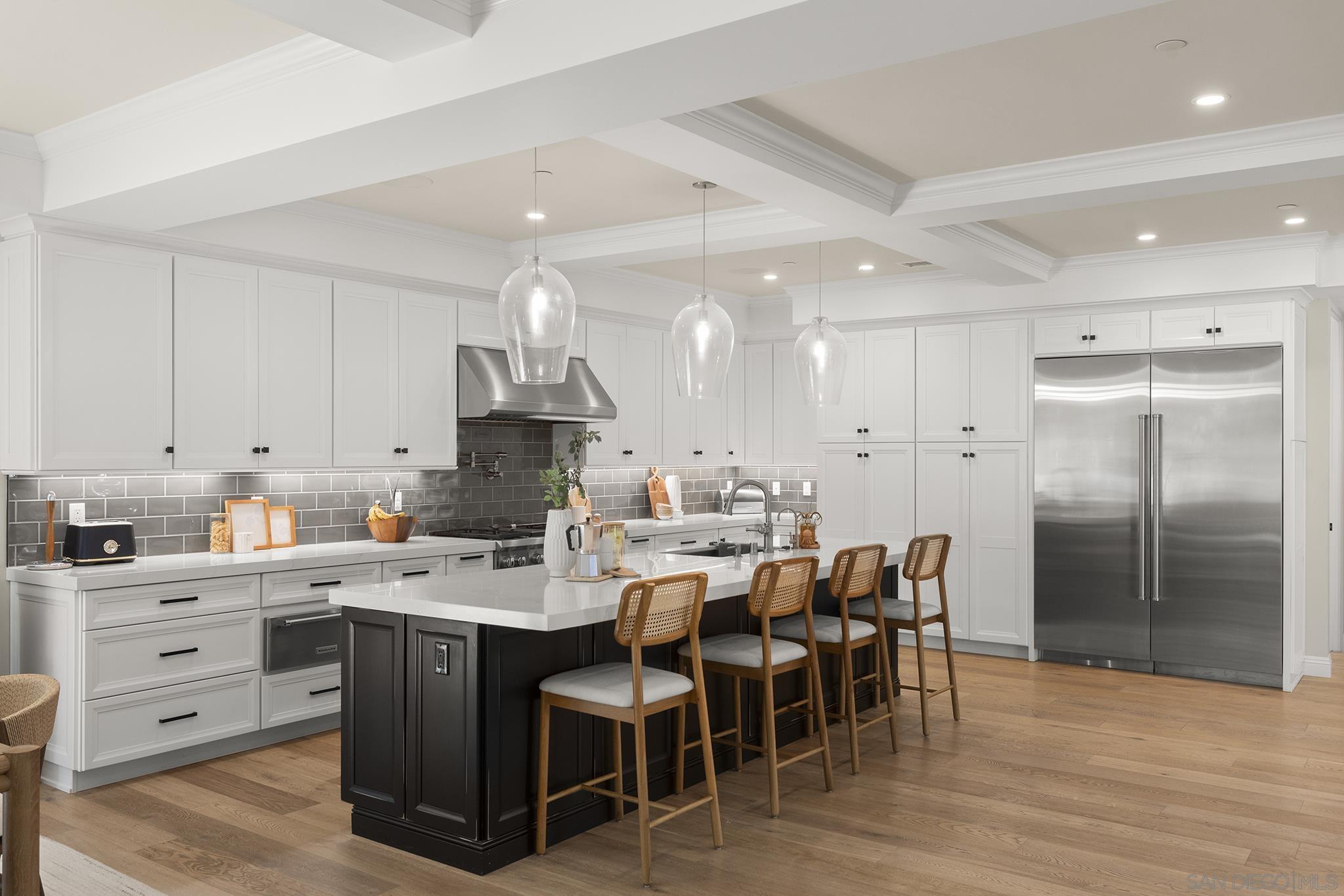 Detail Gallery Image 5 of 19 For 6989  Paseo Laredo, La Jolla,  CA 92037 - 5 Beds | 4/1 Baths