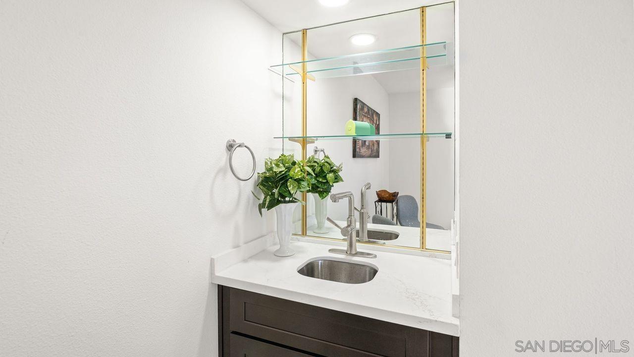 Detail Gallery Image 14 of 33 For 1257  Huntington Drive  Unit a,  South Pasadena,  CA 91030 - 4 Beds | 2/1 Baths