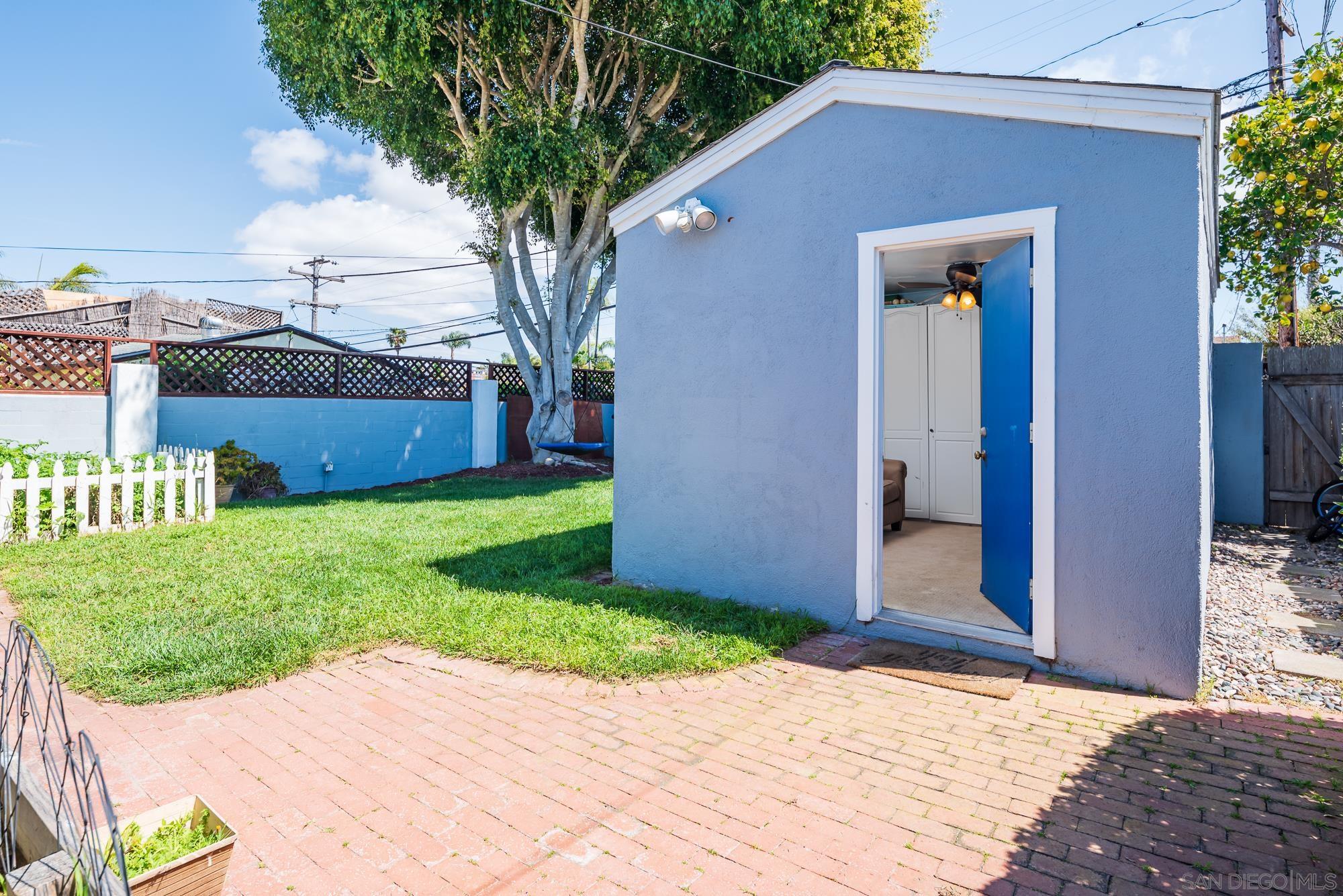 Detail Gallery Image 21 of 28 For 1855  Chatsworth Blvd, San Diego,  CA 92107 - 2 Beds | 2 Baths