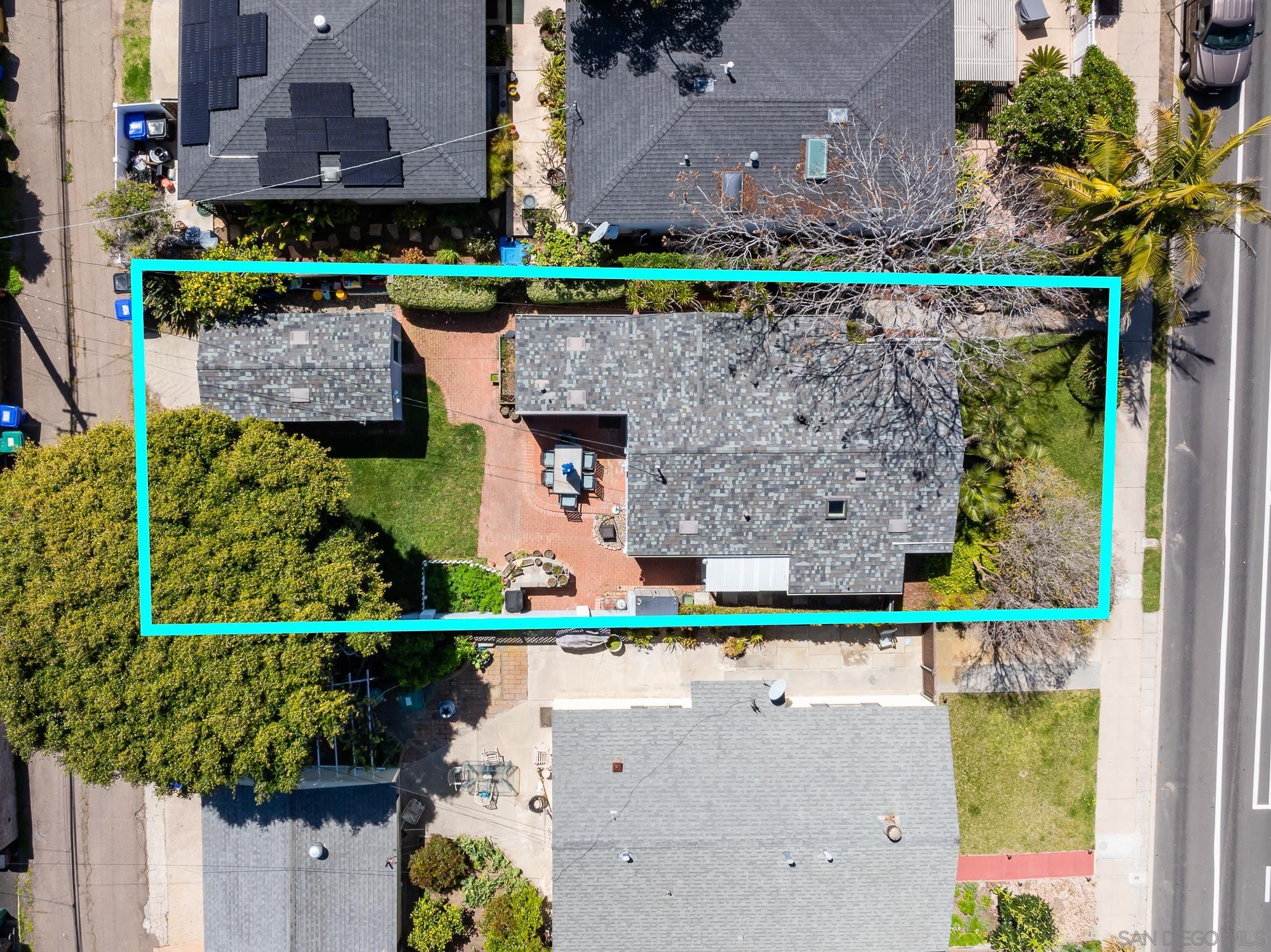 Detail Gallery Image 23 of 28 For 1855  Chatsworth Blvd, San Diego,  CA 92107 - 2 Beds | 2 Baths