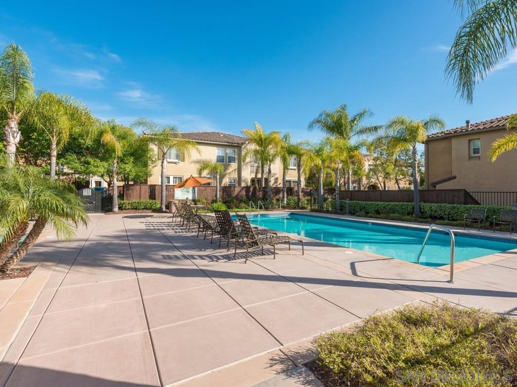 Detail Gallery Image 14 of 15 For 1517  Laurel Grove Dr  1, Chula Vista,  CA 91915 - 2 Beds | 2 Baths