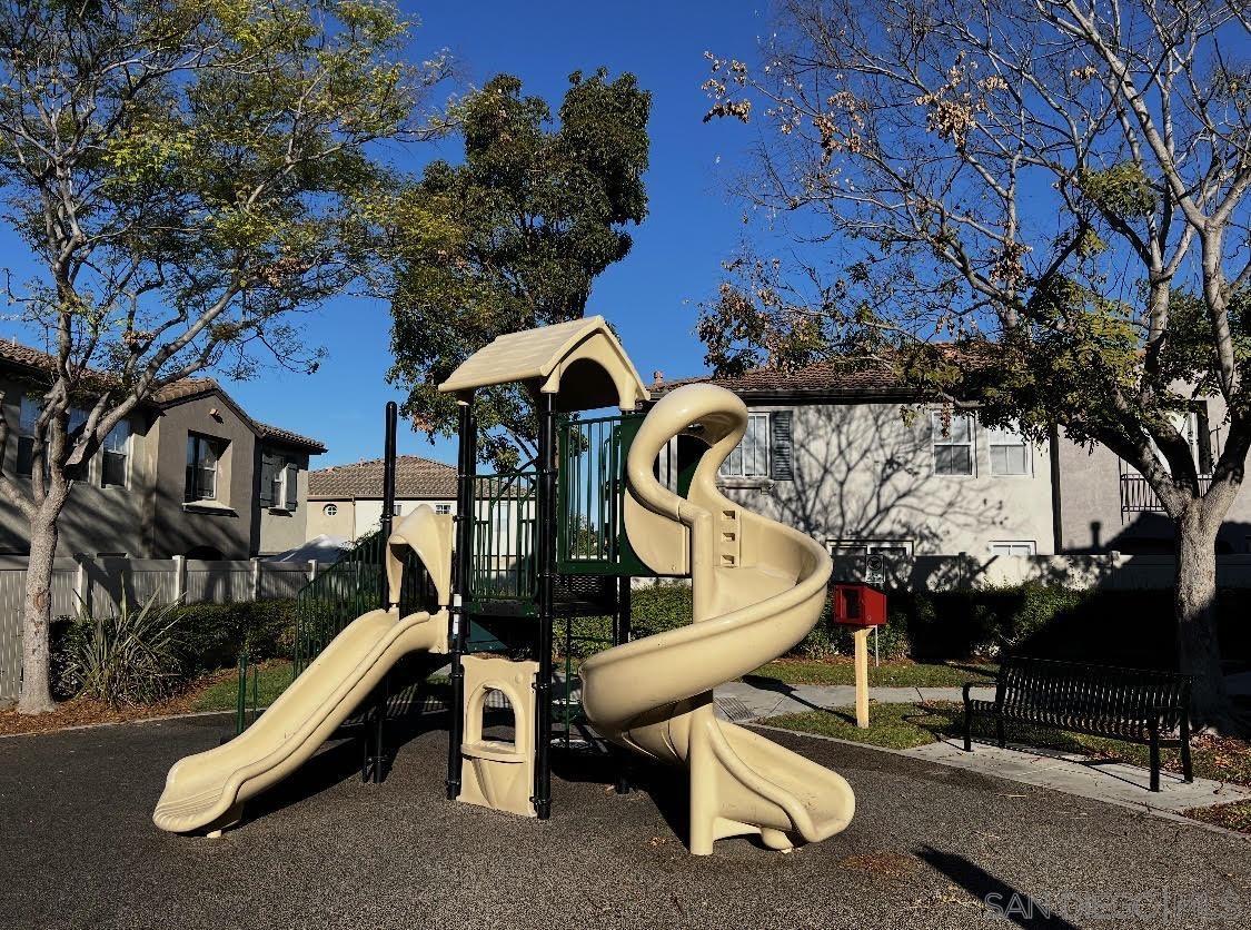 Detail Gallery Image 15 of 15 For 1517  Laurel Grove Dr  1, Chula Vista,  CA 91915 - 2 Beds | 2 Baths