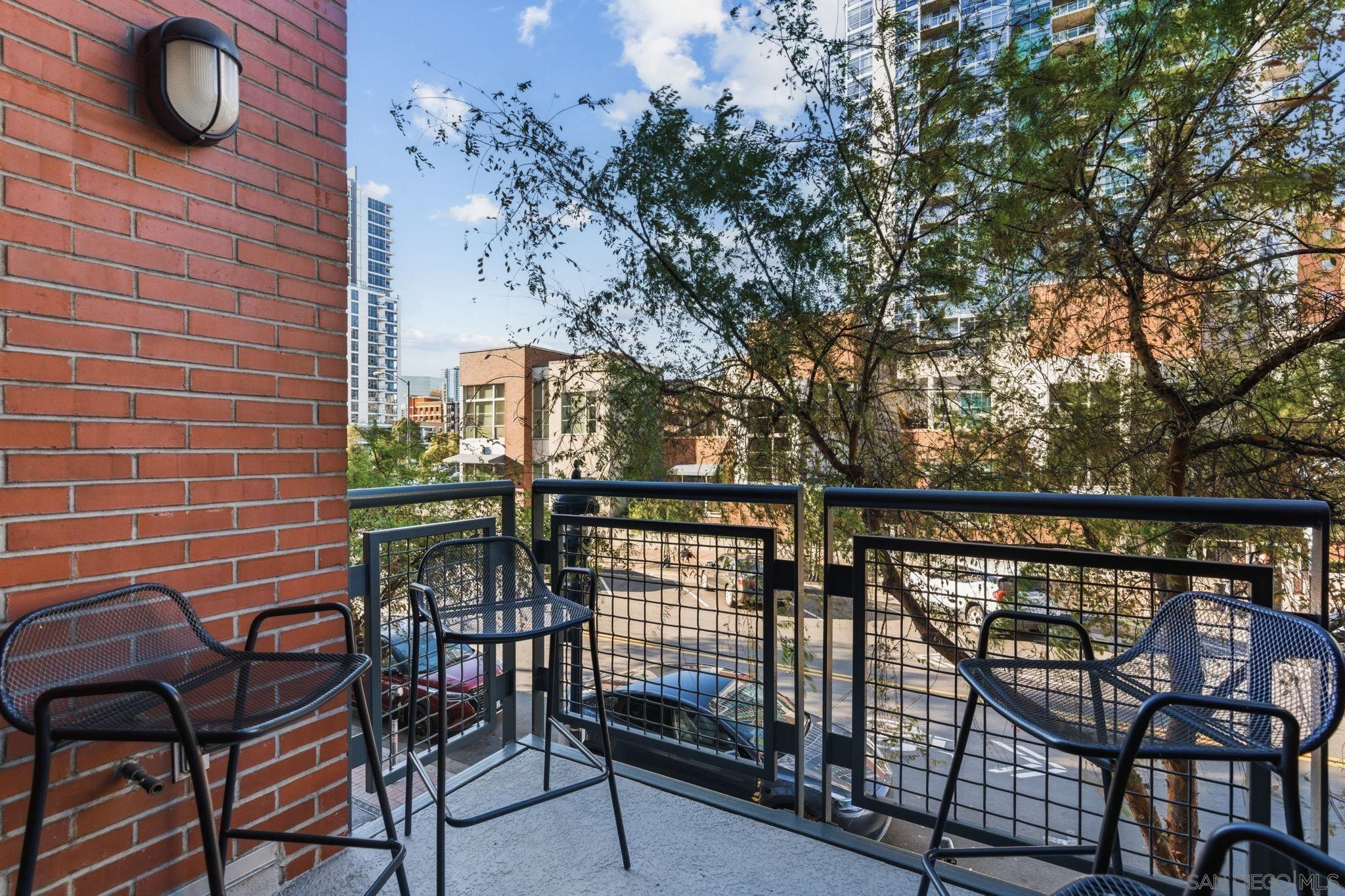 Detail Gallery Image 18 of 34 For 877  Island Ave  #203,  San Diego,  CA 92101 - 2 Beds | 2 Baths