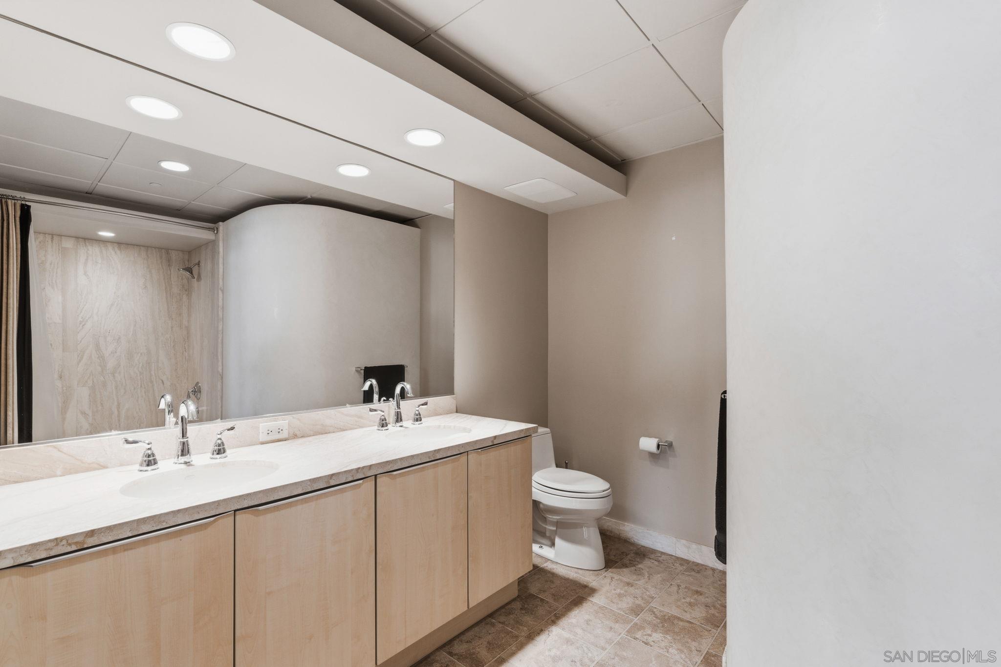 Detail Gallery Image 19 of 34 For 877  Island Ave  #203,  San Diego,  CA 92101 - 2 Beds | 2 Baths