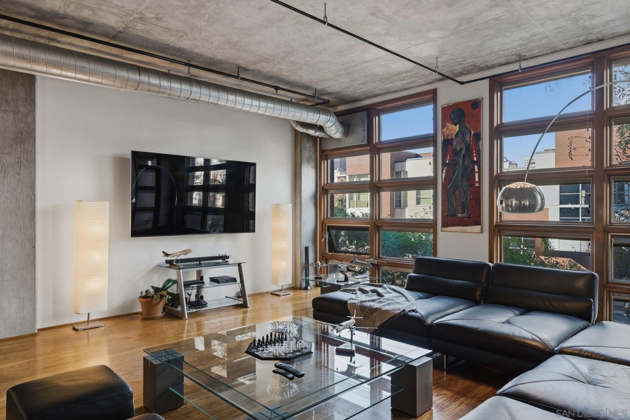 Detail Gallery Image 3 of 34 For 877  Island Ave  #203,  San Diego,  CA 92101 - 2 Beds | 2 Baths