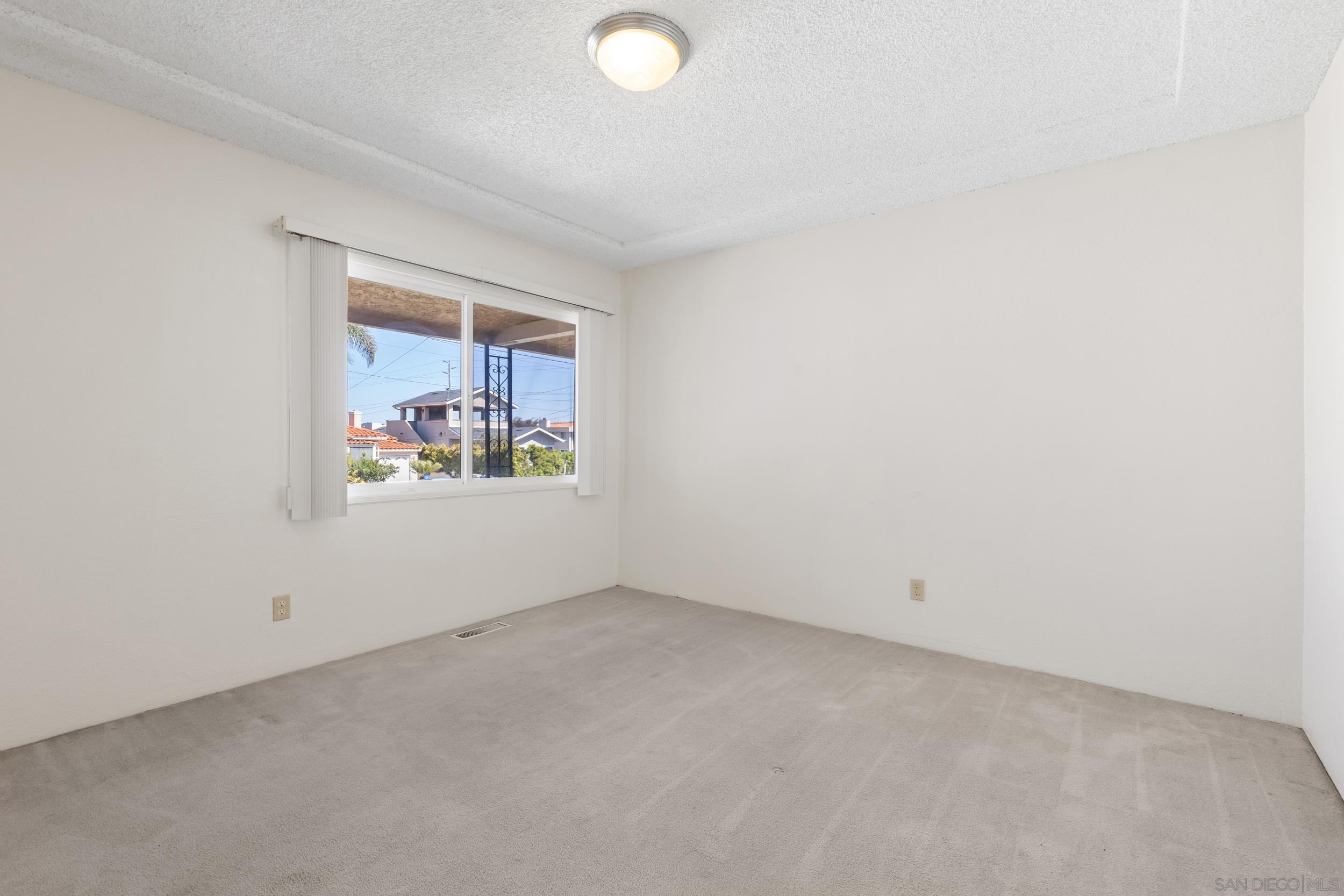 Detail Gallery Image 16 of 25 For 3219  Hugo, San Diego,  CA 92106 - 3 Beds | 2 Baths