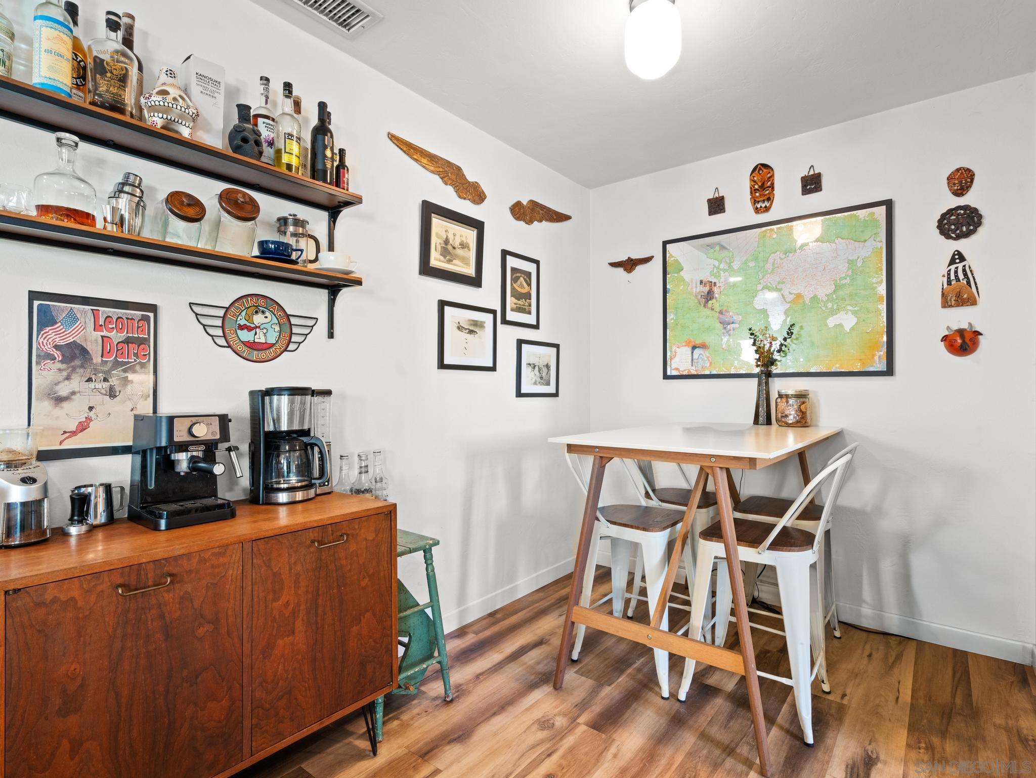 Detail Gallery Image 11 of 51 For 2403  Shamrock, San Diego,  CA 92105 - 2 Beds | 1 Baths