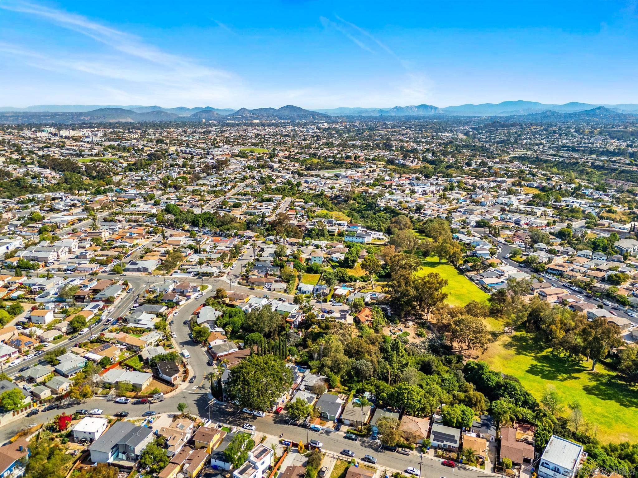 Detail Gallery Image 41 of 51 For 2403  Shamrock, San Diego,  CA 92105 - 2 Beds | 1 Baths