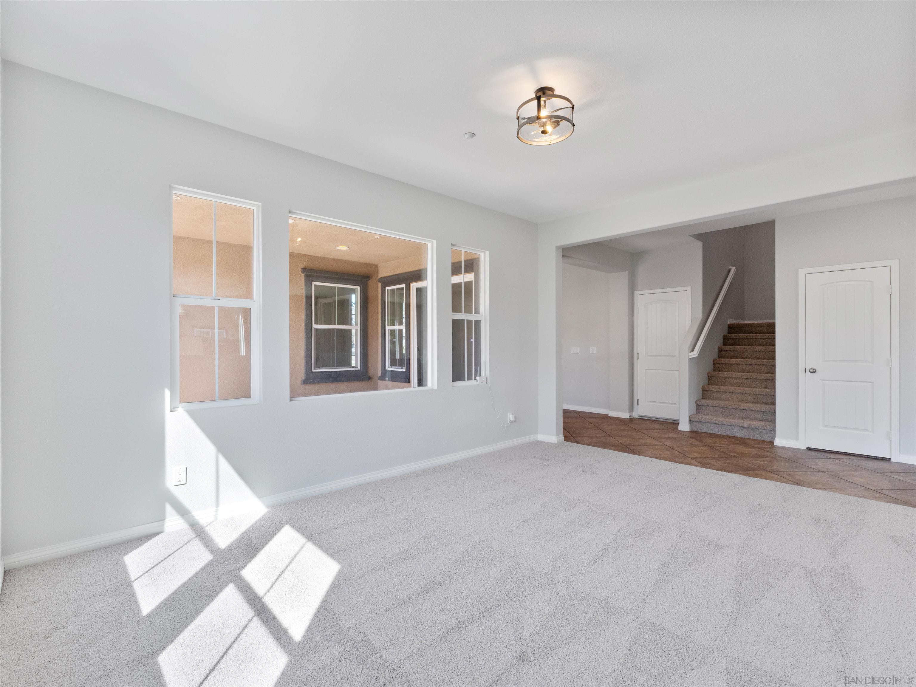 Detail Gallery Image 16 of 49 For 3013  Wohlford Dr, Escondido,  CA 92027 - 4 Beds | 3 Baths