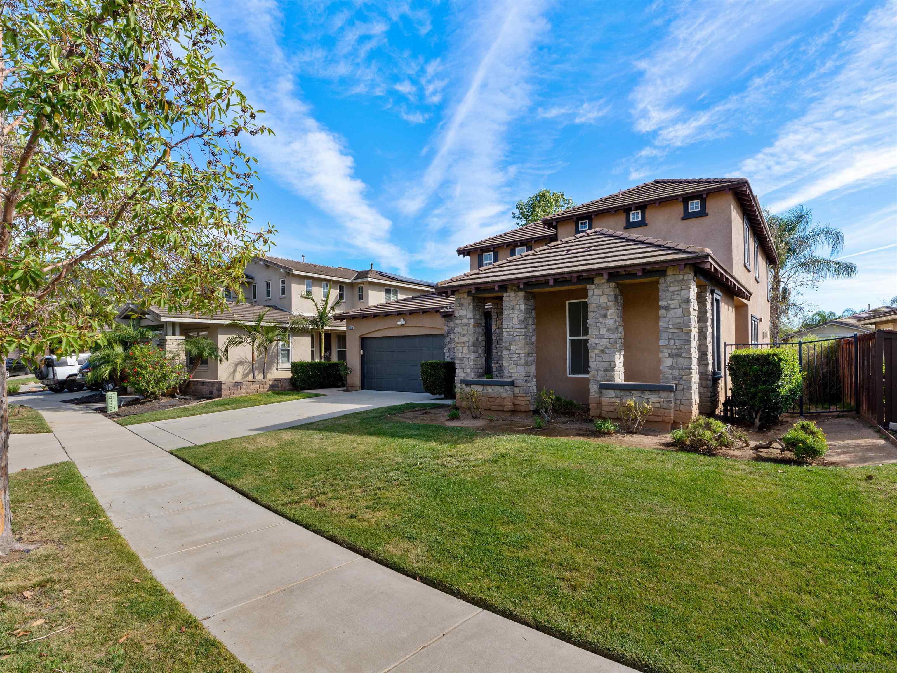 Detail Gallery Image 3 of 49 For 3013  Wohlford Dr, Escondido,  CA 92027 - 4 Beds | 3 Baths