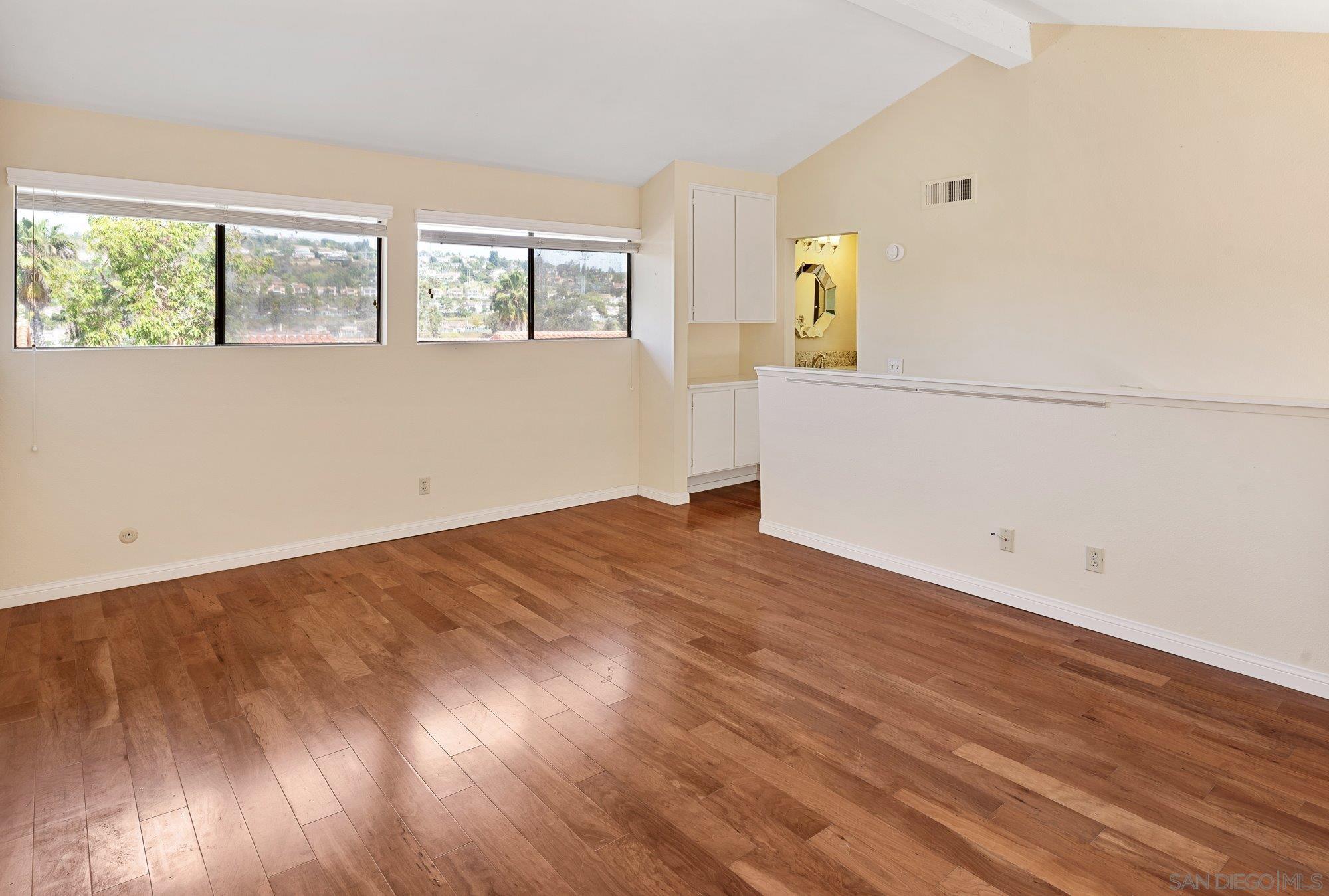 Detail Gallery Image 22 of 42 For 2506  Navarra Drive  #623,  Carlsbad,  CA 92009 - 2 Beds | 2/1 Baths