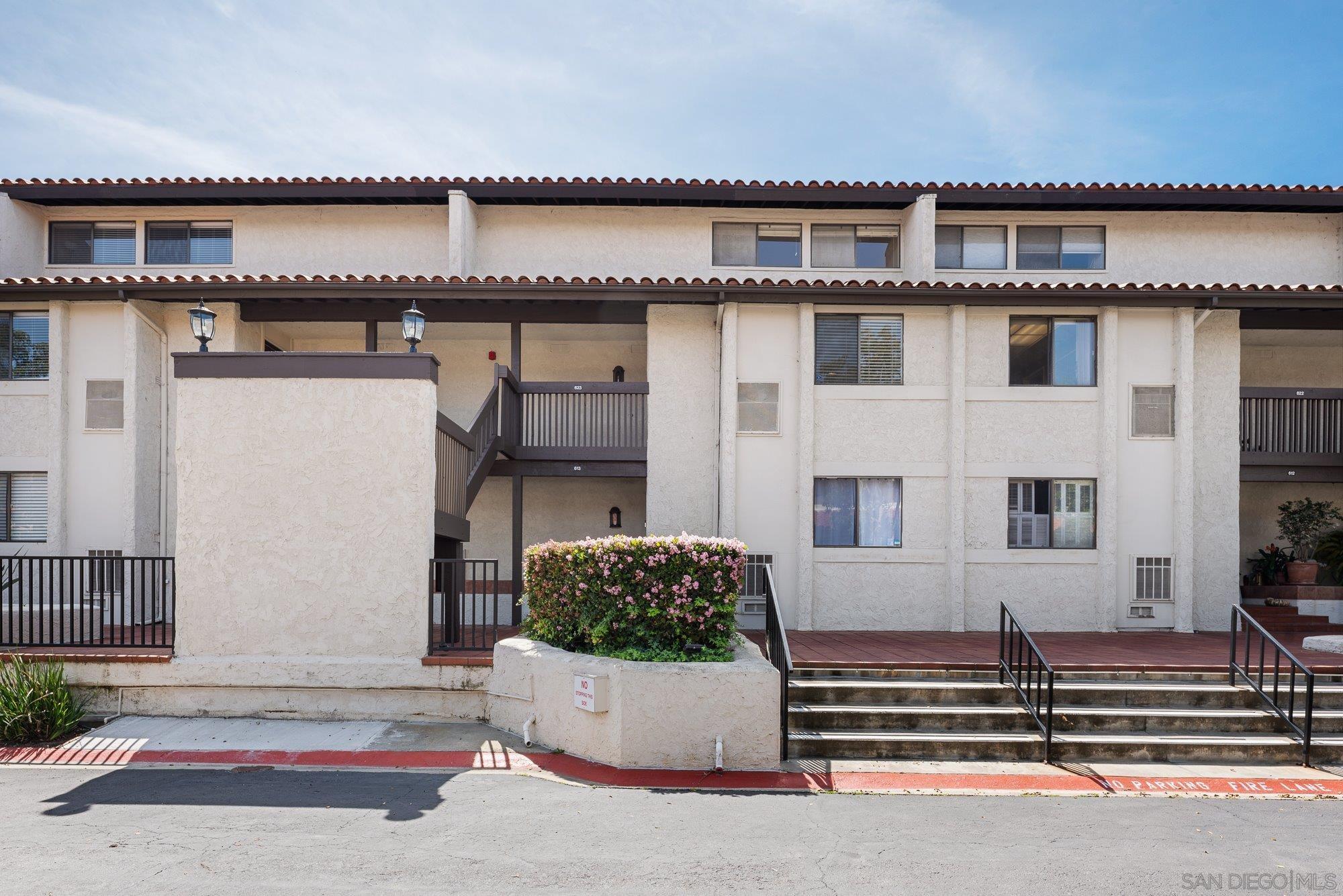 Detail Gallery Image 27 of 42 For 2506  Navarra Drive  #623,  Carlsbad,  CA 92009 - 2 Beds | 2/1 Baths