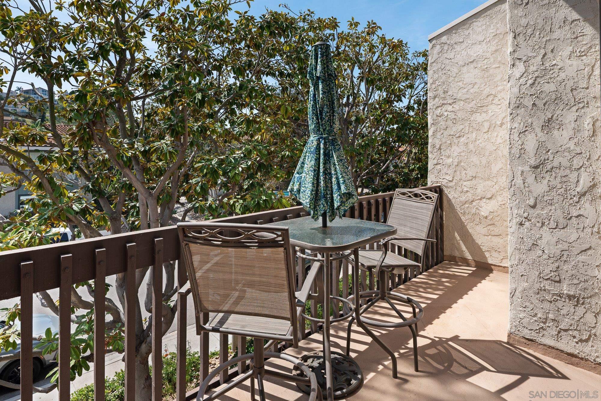 Detail Gallery Image 30 of 42 For 2506  Navarra Drive  #623,  Carlsbad,  CA 92009 - 2 Beds | 2/1 Baths
