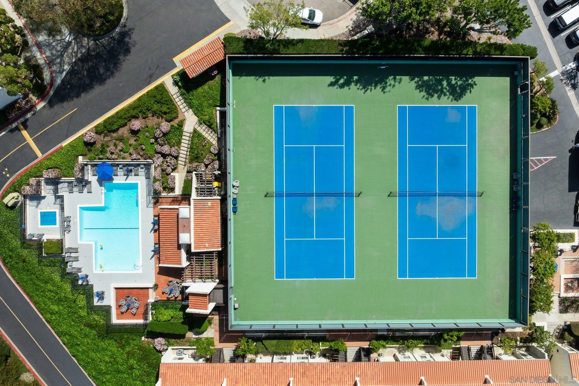 Detail Gallery Image 35 of 42 For 2506  Navarra Drive  #623,  Carlsbad,  CA 92009 - 2 Beds | 2/1 Baths