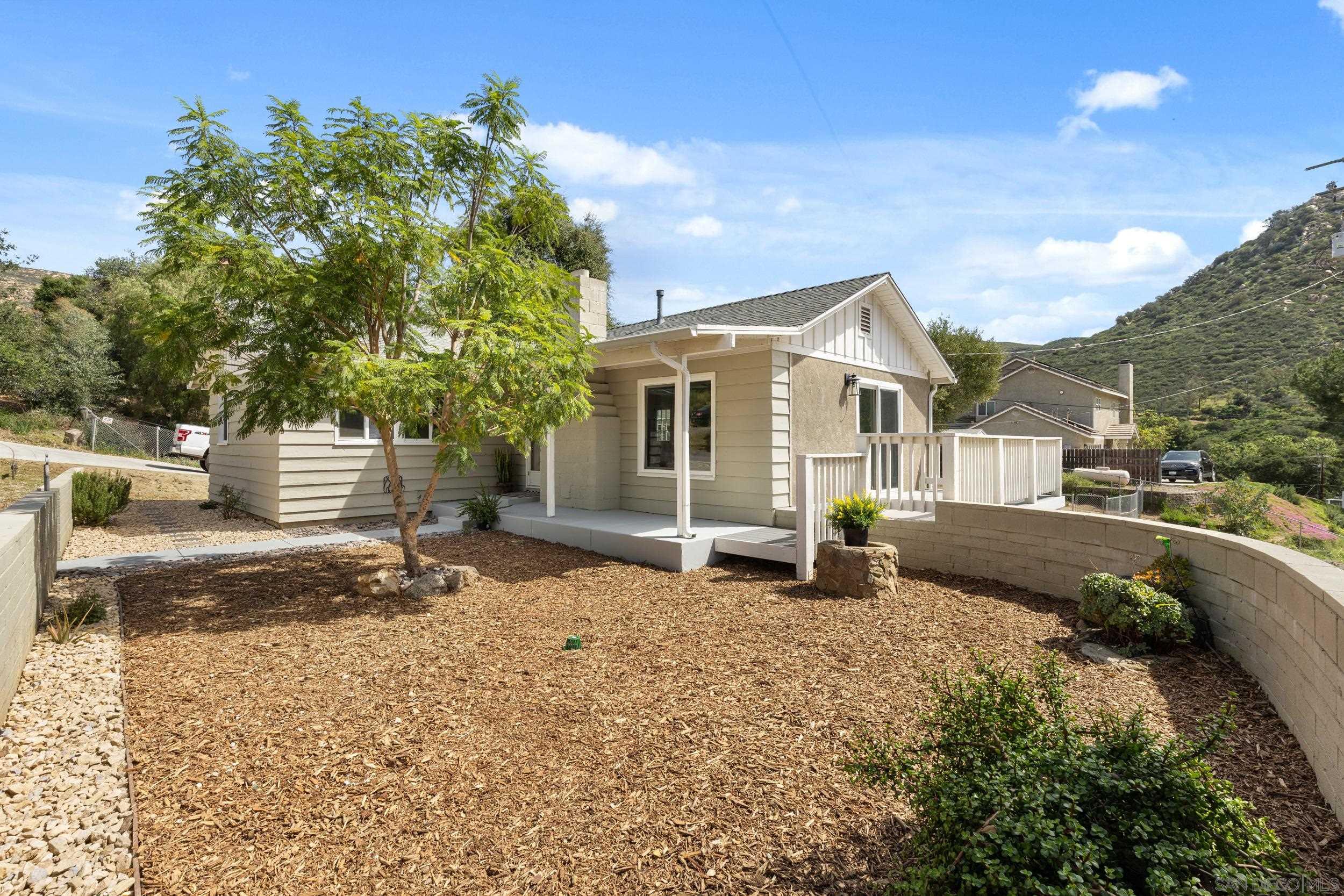 Front Image Thumbnail for SD260006293