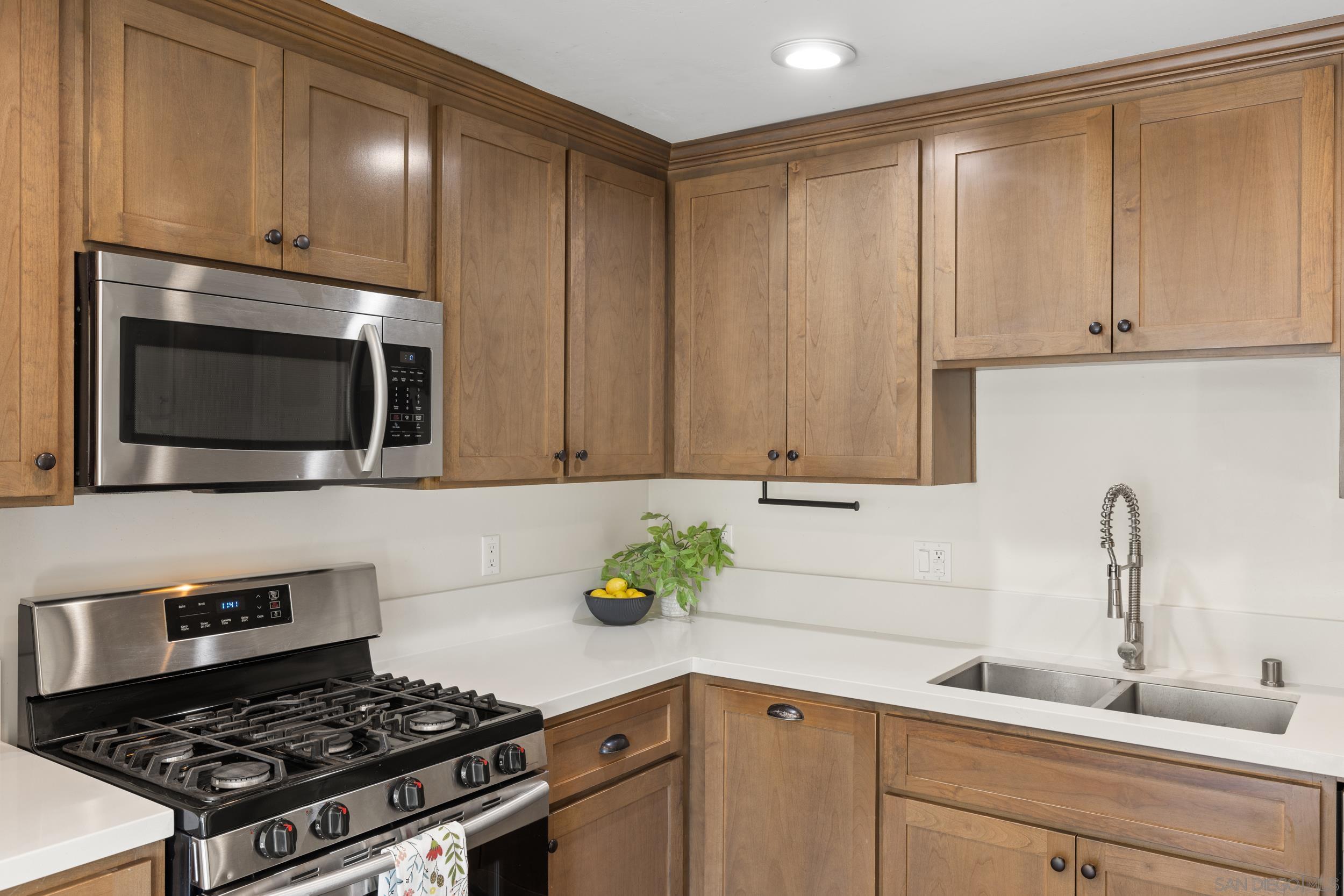 Detail Gallery Image 12 of 29 For 619  Snowden Place, El Cajon,  CA 92019 - 3 Beds | 1 Baths