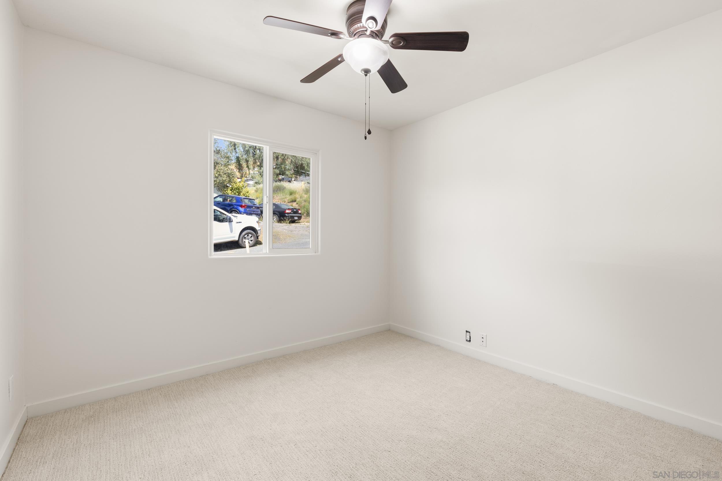 Detail Gallery Image 14 of 29 For 619  Snowden Place, El Cajon,  CA 92019 - 3 Beds | 1 Baths