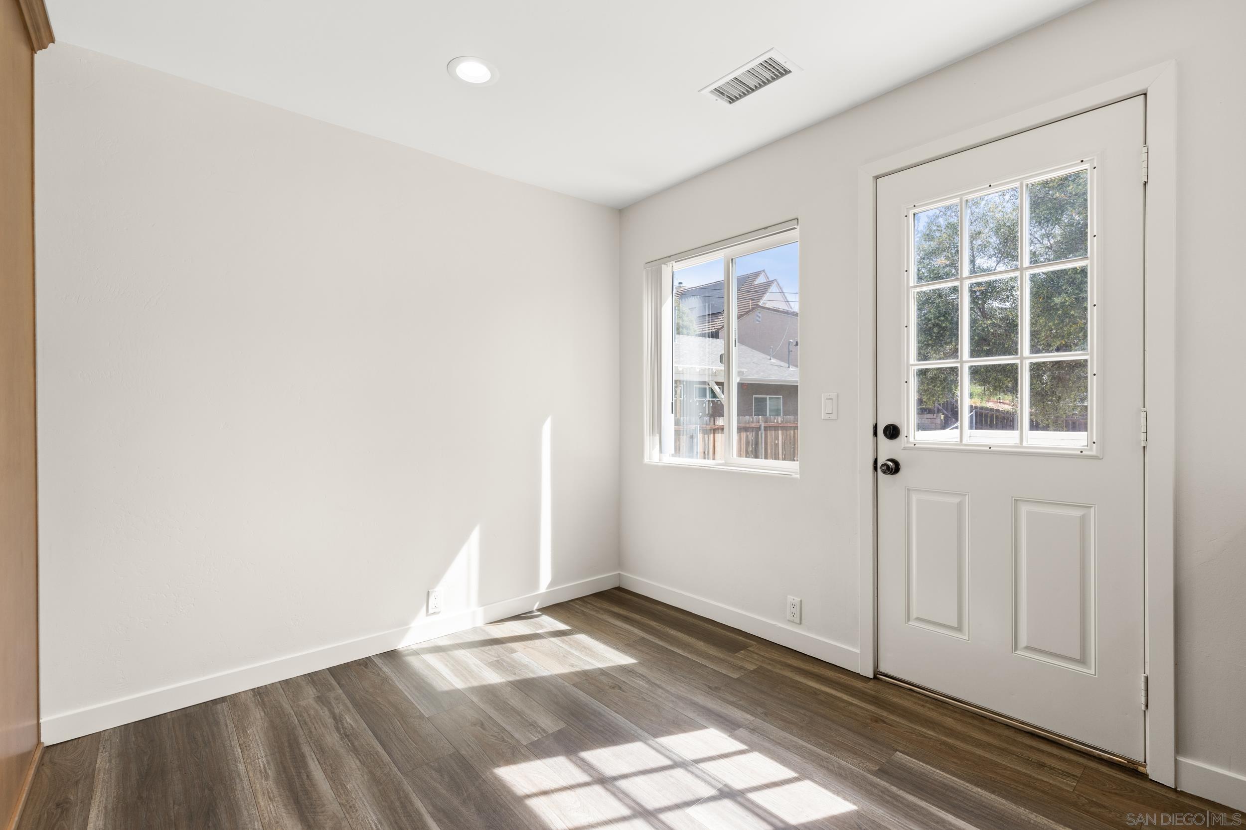 Detail Gallery Image 8 of 29 For 619  Snowden Place, El Cajon,  CA 92019 - 3 Beds | 1 Baths