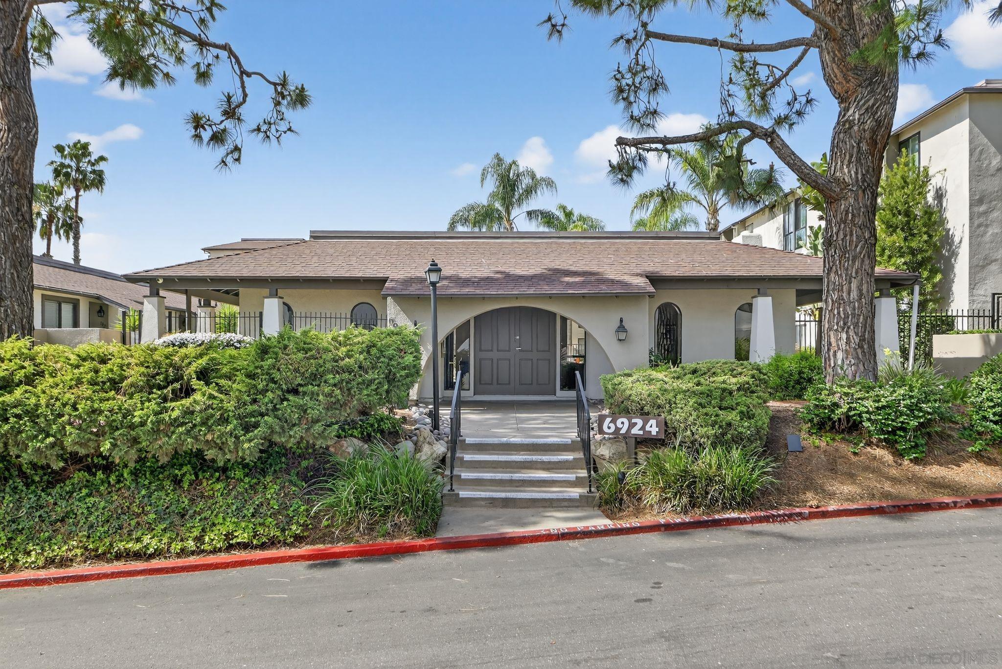 Front Image Thumbnail for SD260006294