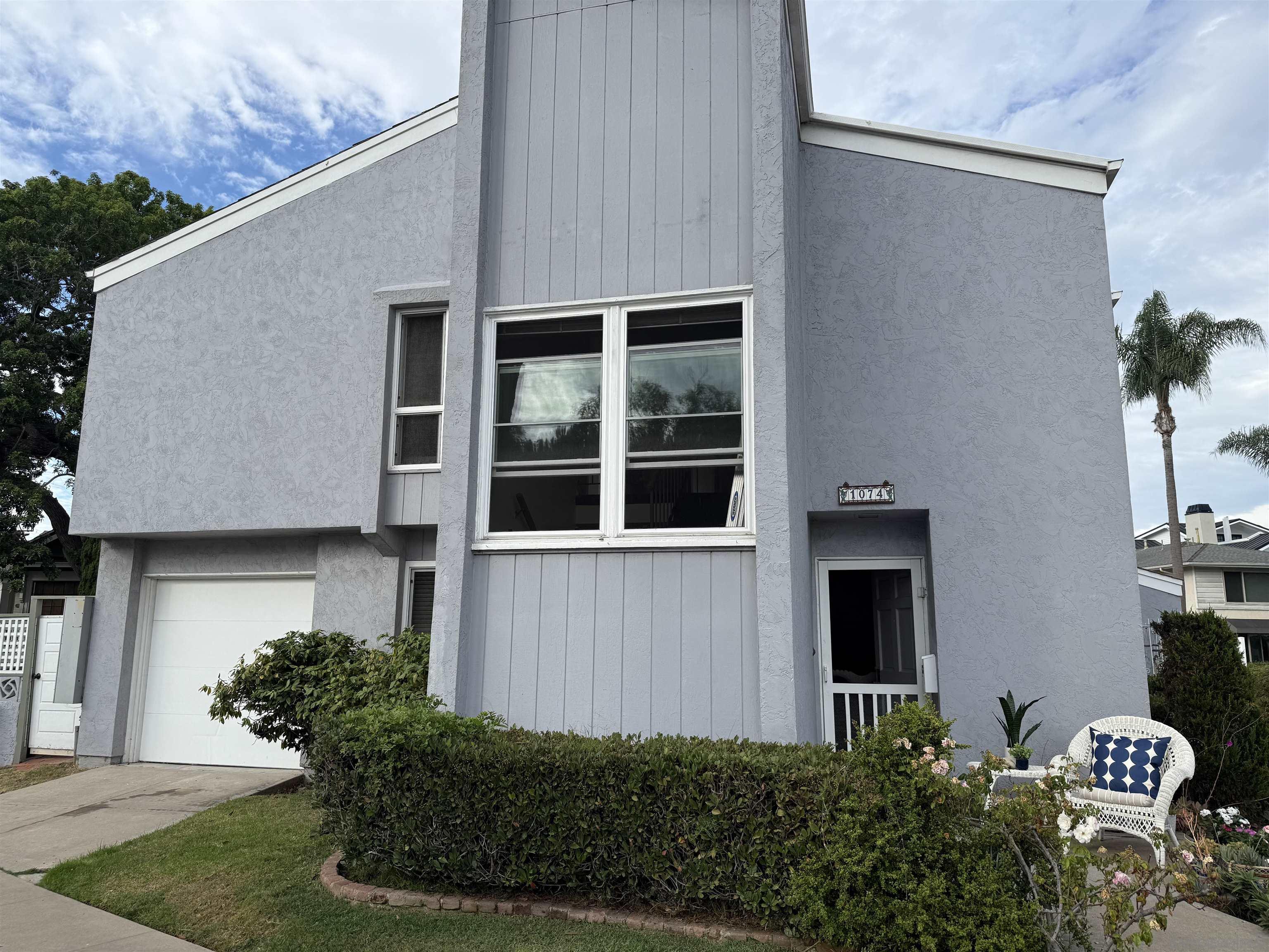 Detail Gallery Image 12 of 21 For 1074  Isabella Avenue, Coronado,  CA 92118 - 3 Beds | 2/1 Baths