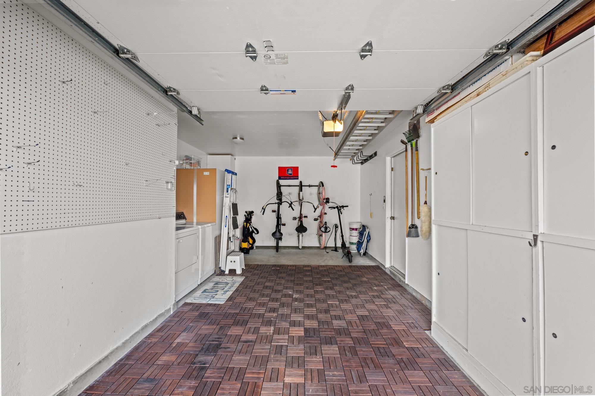 Detail Gallery Image 19 of 21 For 1074  Isabella Avenue, Coronado,  CA 92118 - 3 Beds | 2/1 Baths