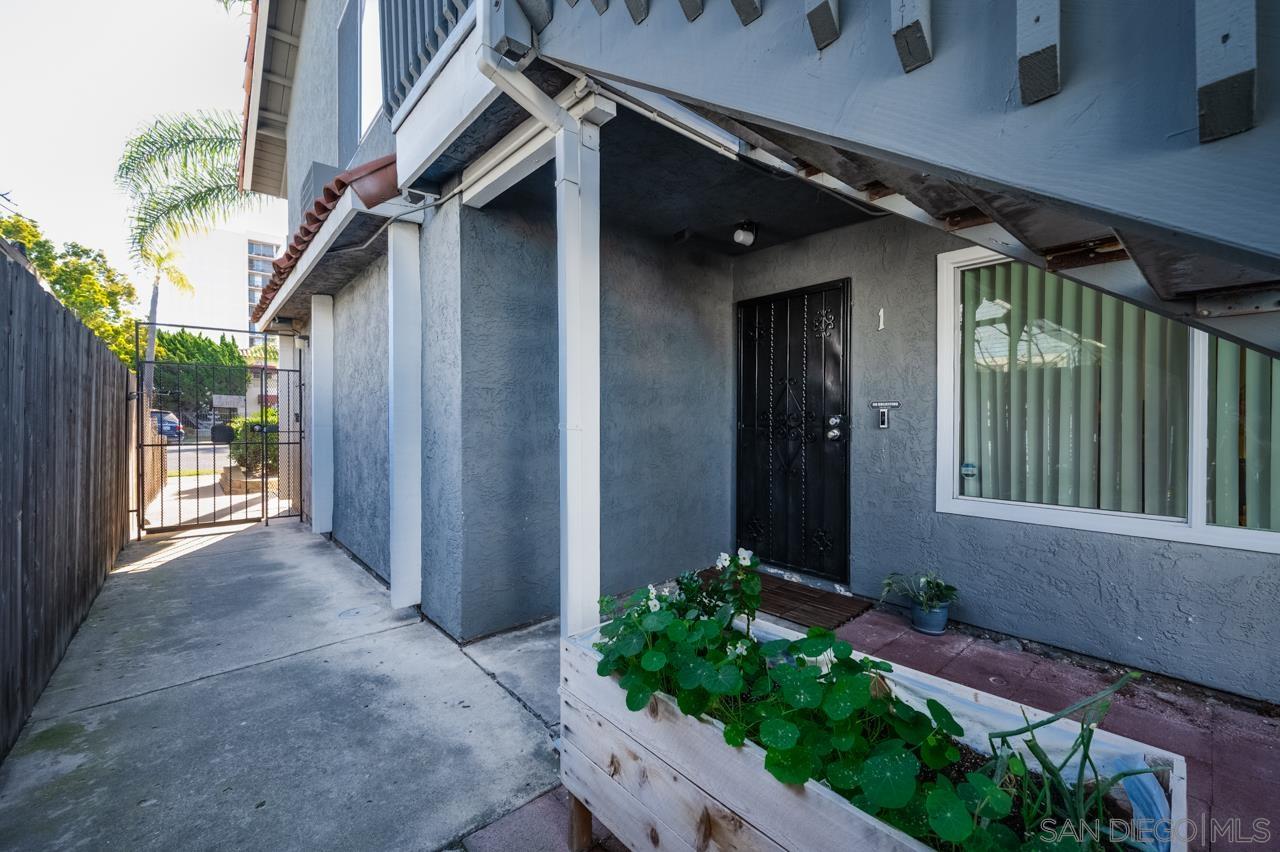 Detail Gallery Image 21 of 25 For 4174  Marlborough Ave  #1,  San Diego,  CA 92105 - 2 Beds | 2 Baths