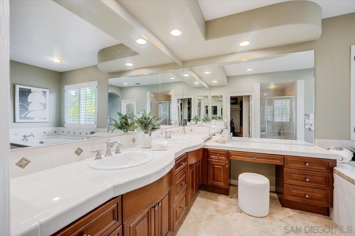 Detail Gallery Image 26 of 48 For 3272  Avenida La Cima, Carlsbad,  CA 92009 - 4 Beds | 3/1 Baths