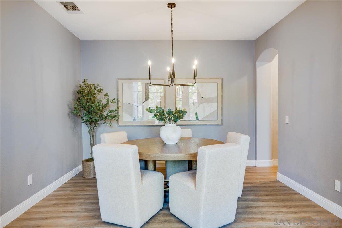 Detail Gallery Image 6 of 48 For 3272  Avenida La Cima, Carlsbad,  CA 92009 - 4 Beds | 3/1 Baths