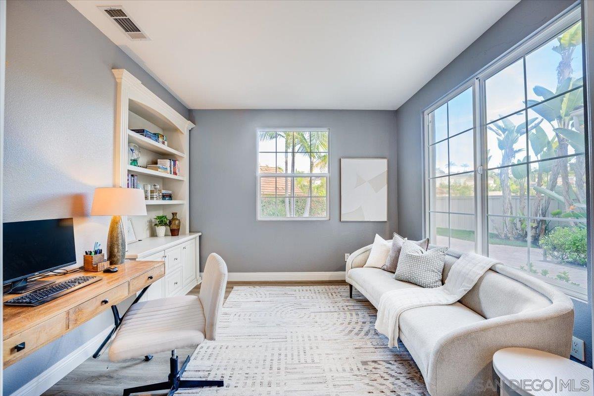 Detail Gallery Image 8 of 48 For 3272  Avenida La Cima, Carlsbad,  CA 92009 - 4 Beds | 3/1 Baths