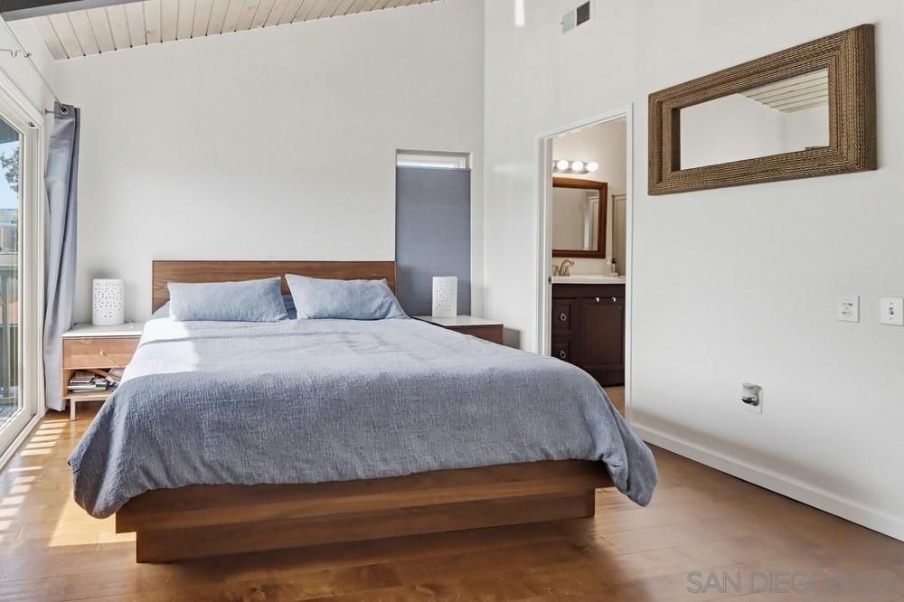 Detail Gallery Image 17 of 37 For 4202  Loma Riviera Ln, San Diego,  CA 92110 - 2 Beds | 1/1 Baths