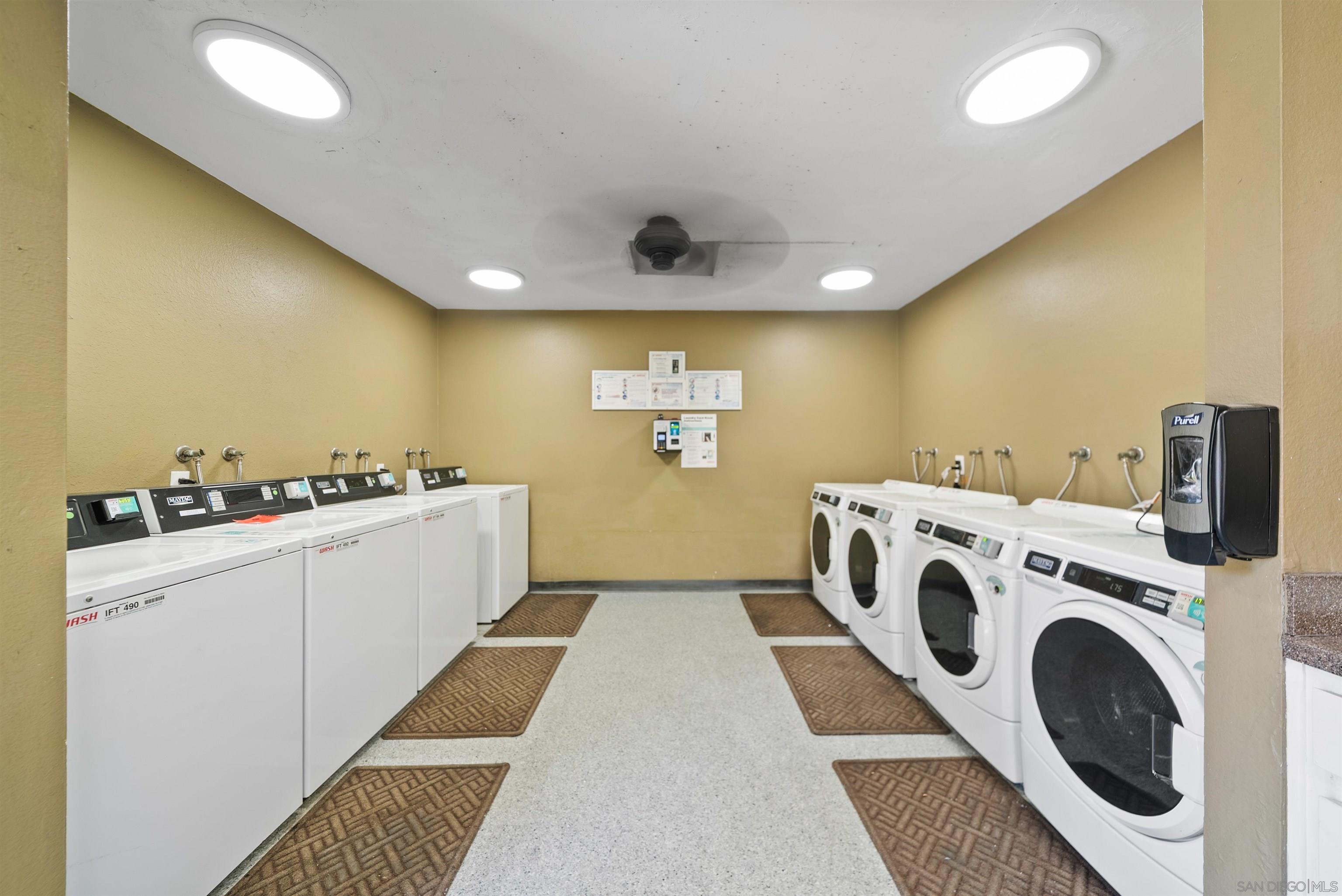 Detail Gallery Image 29 of 43 For 5922  Rancho Mission Rd  #74,  San Diego,  CA 92108 - 1 Beds | 1 Baths