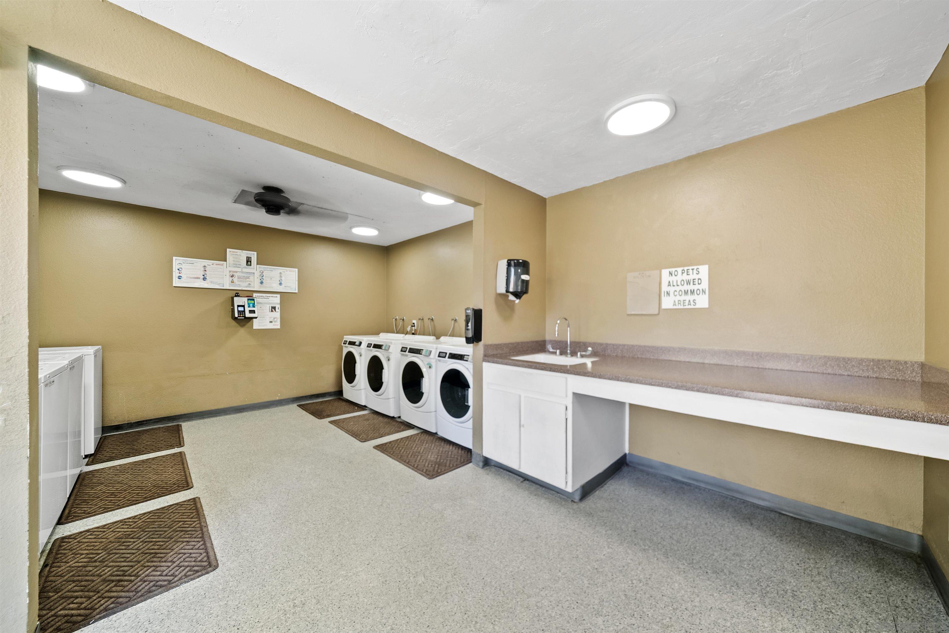 Detail Gallery Image 30 of 43 For 5922  Rancho Mission Rd  #74,  San Diego,  CA 92108 - 1 Beds | 1 Baths