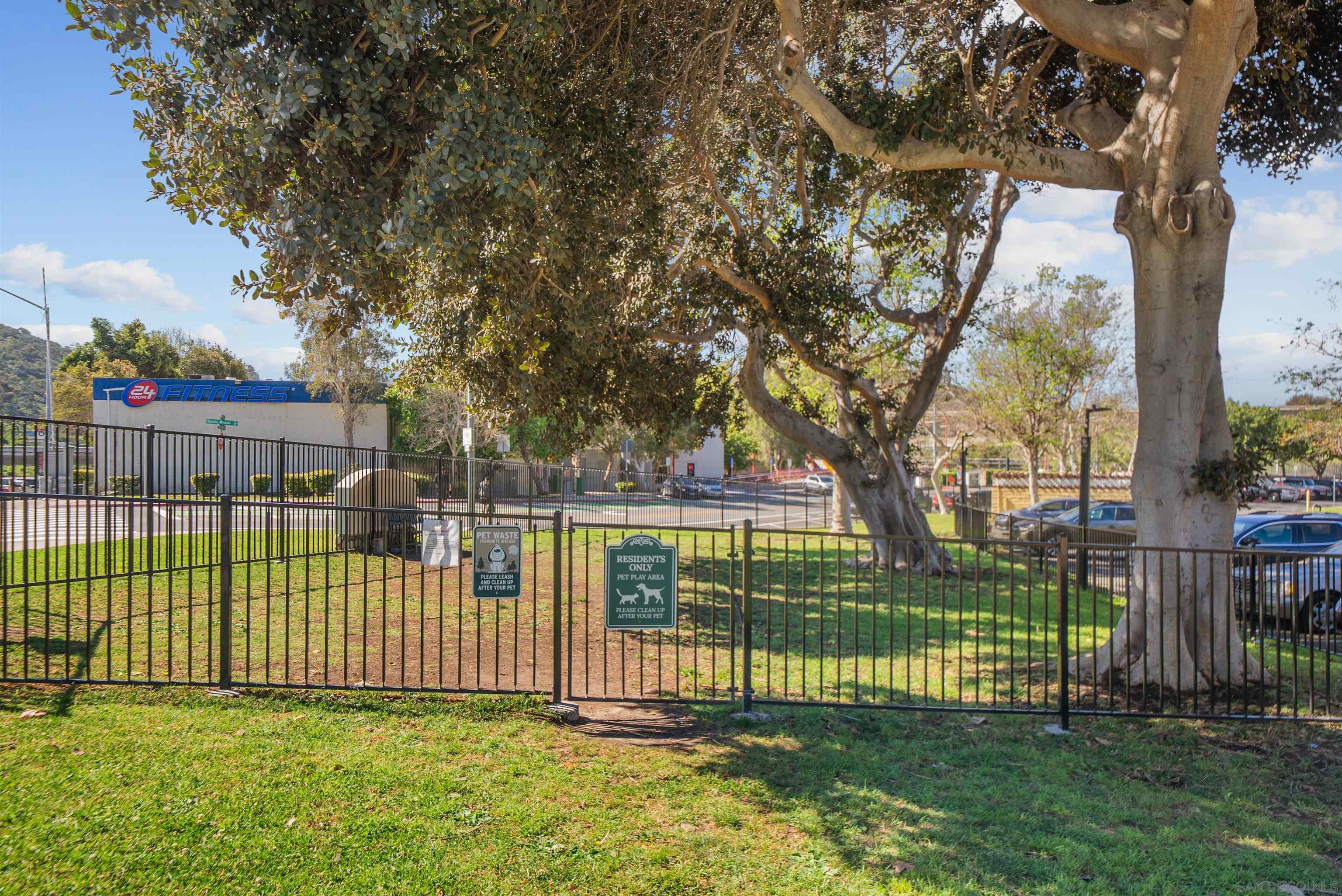 Detail Gallery Image 32 of 43 For 5922  Rancho Mission Rd  #74,  San Diego,  CA 92108 - 1 Beds | 1 Baths