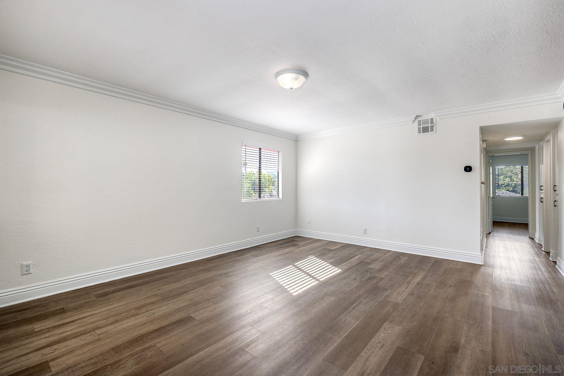 Detail Gallery Image 4 of 25 For 9948  San Juan St  #4,  Spring Valley,  CA 91977 - 2 Beds | 2 Baths