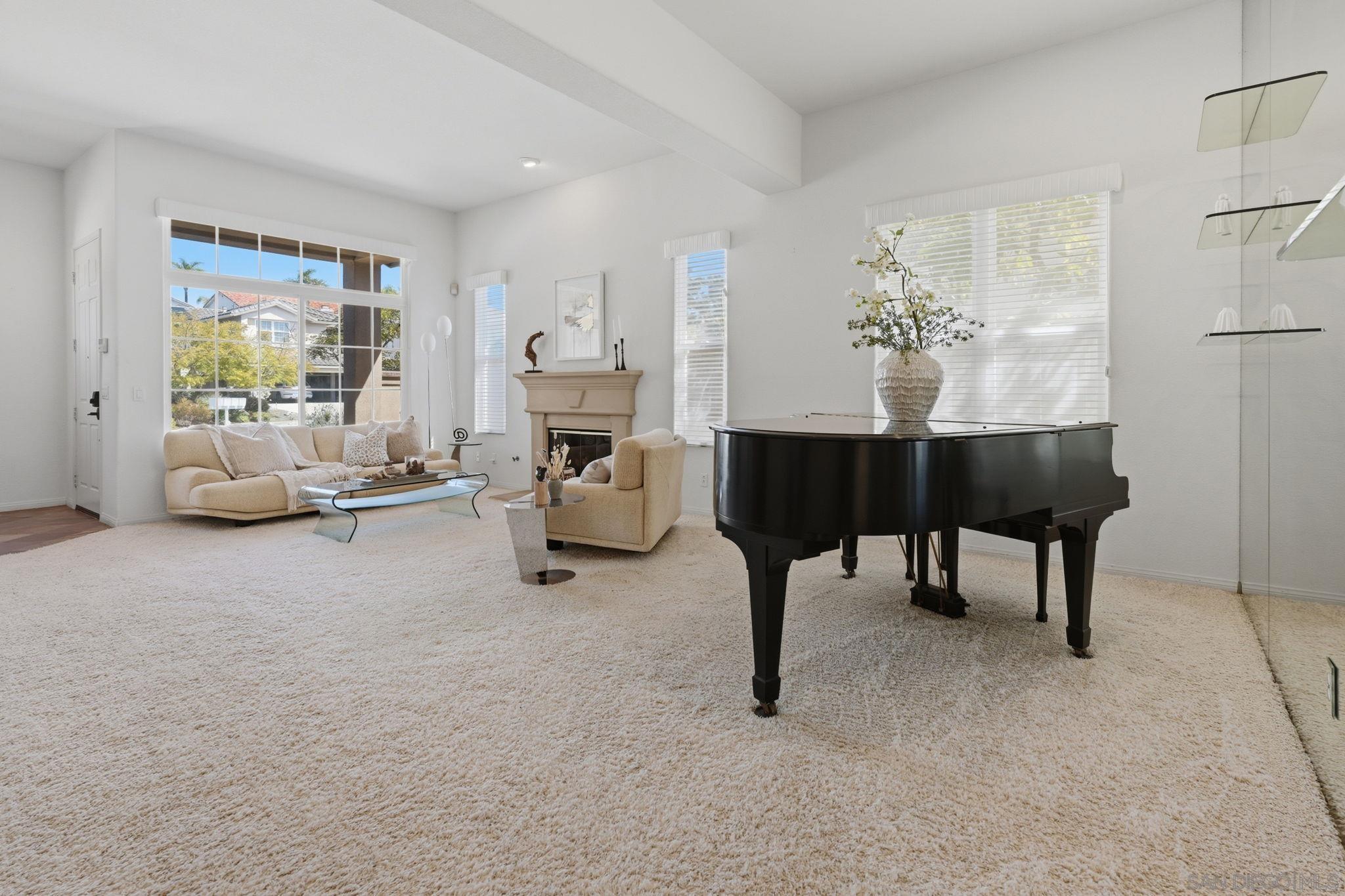 Detail Gallery Image 12 of 61 For 917  Anatra Ct, Carlsbad,  CA 92011 - 4 Beds | 2/1 Baths