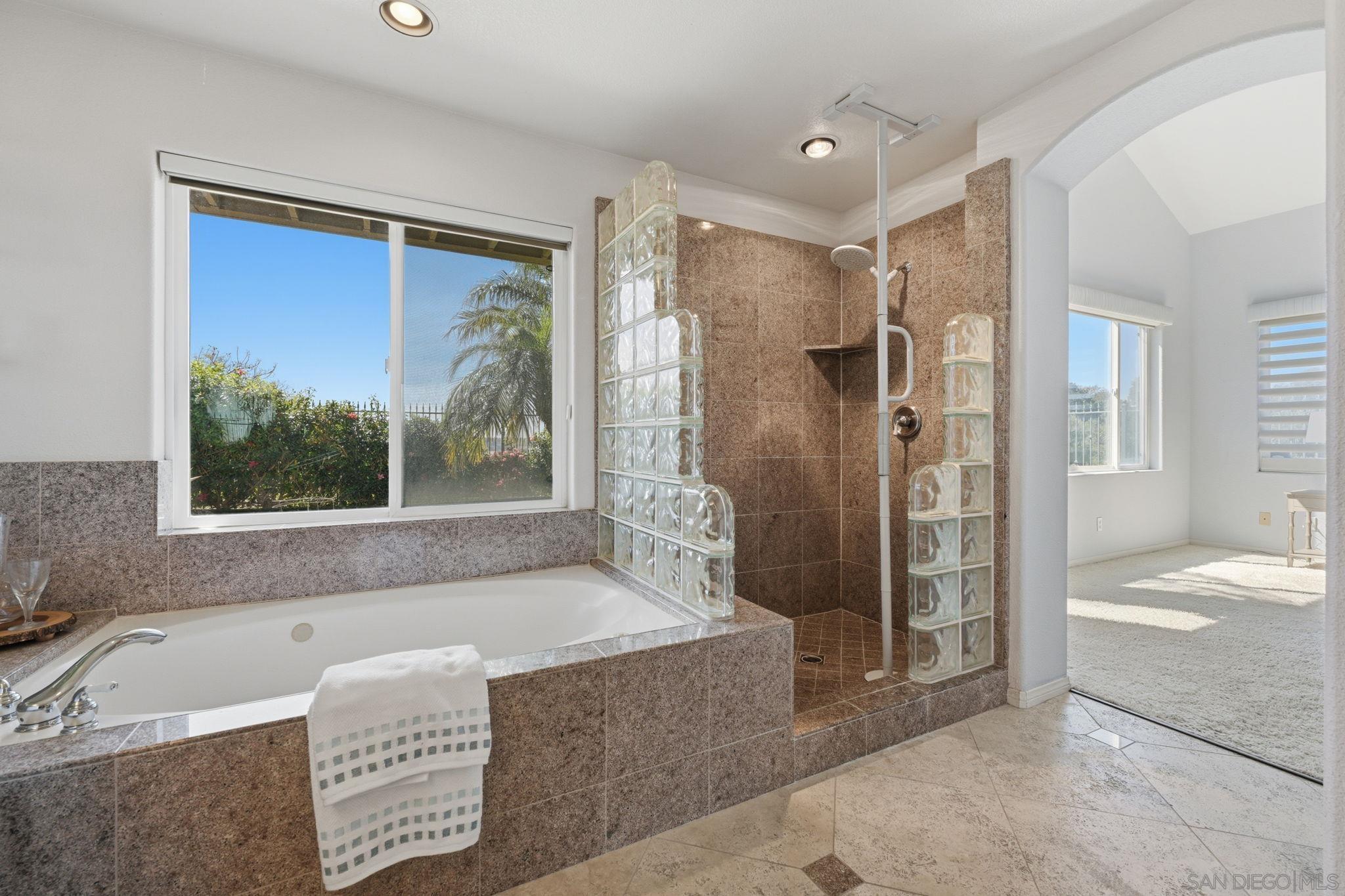 Detail Gallery Image 35 of 61 For 917  Anatra Ct, Carlsbad,  CA 92011 - 4 Beds | 2/1 Baths