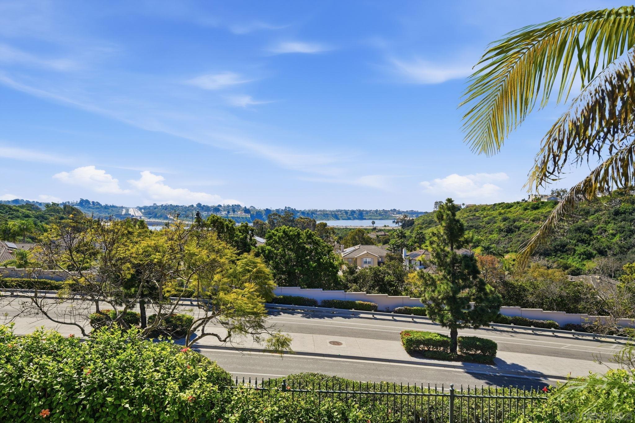 Detail Gallery Image 43 of 61 For 917  Anatra Ct, Carlsbad,  CA 92011 - 4 Beds | 2/1 Baths