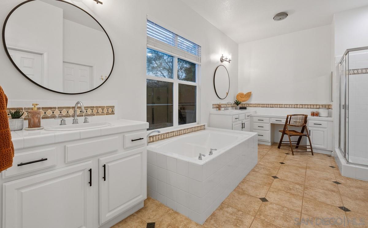 Detail Gallery Image 25 of 37 For 1751  Victoria Way, San Marcos,  CA 92069 - 5 Beds | 3/1 Baths