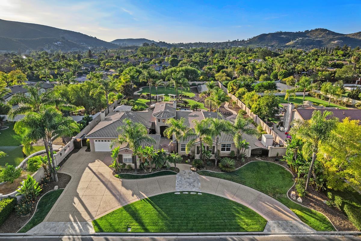 Detail Gallery Image 10 of 37 For 1751  Victoria Way, San Marcos,  CA 92069 - 5 Beds | 3/1 Baths