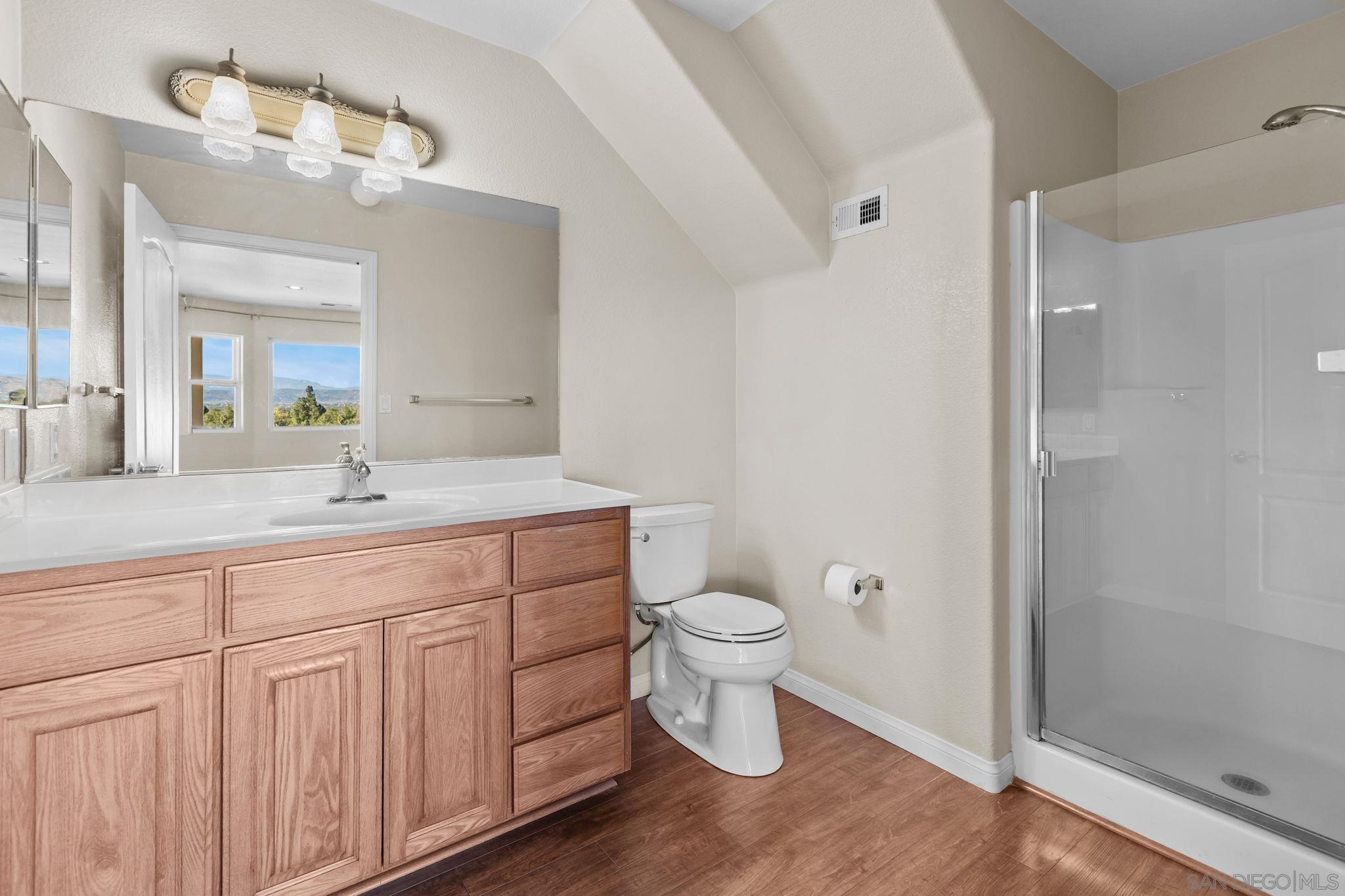 Detail Gallery Image 24 of 31 For 1033  via Contenta, Escondido,  CA 92029 - 5 Beds | 3/1 Baths